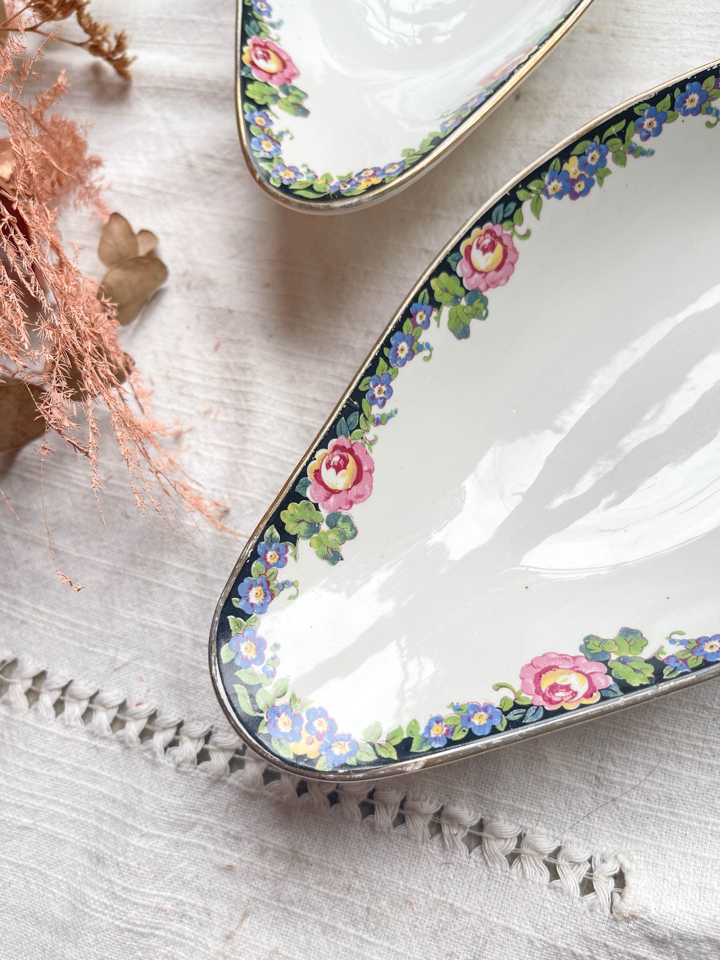 2 vintage porcelain dishes DIGOIN SERREGUEMINES 3984 floral pattern