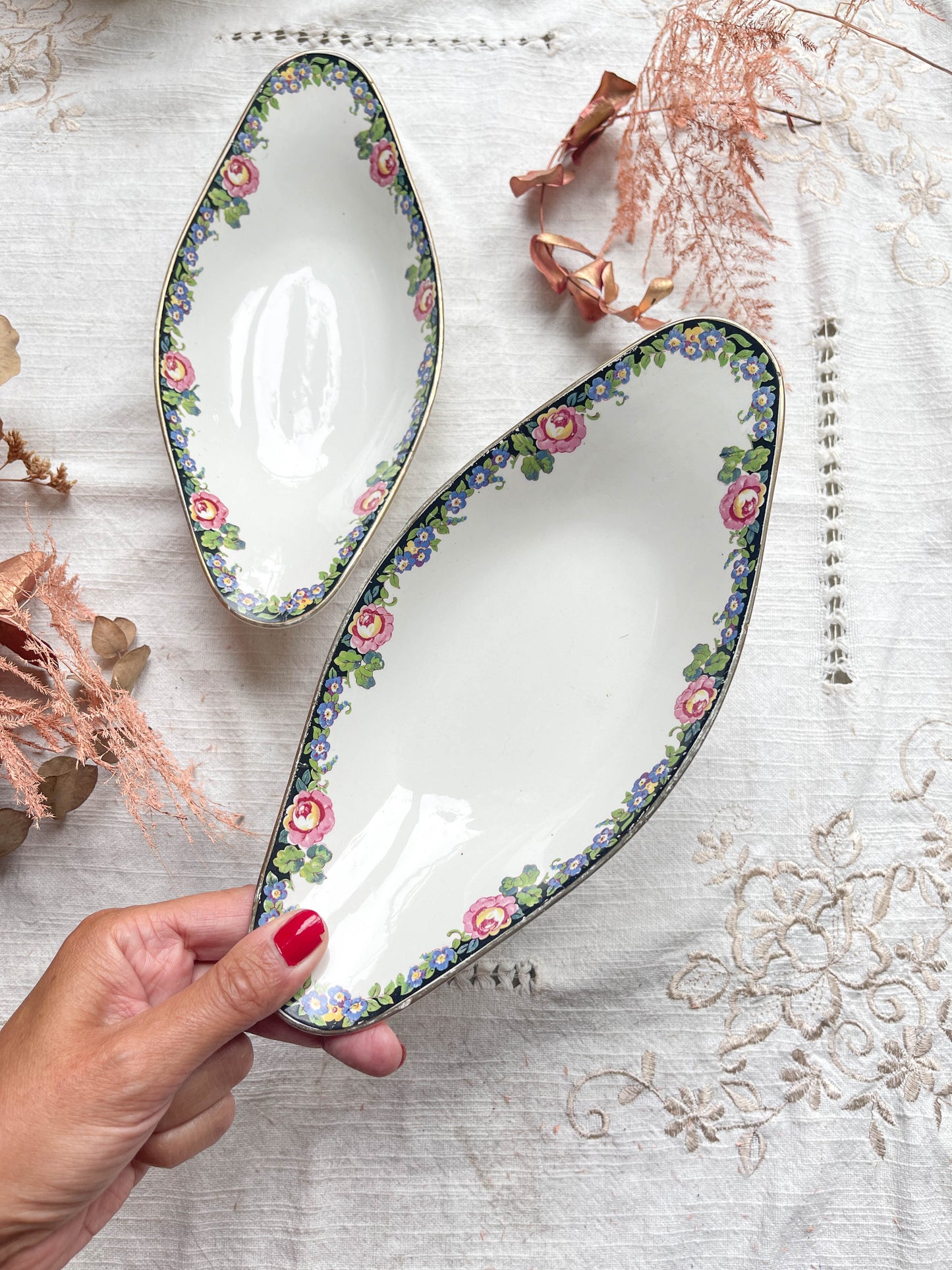 2 vintage porcelain dishes DIGOIN SERREGUEMINES 3984 floral pattern
