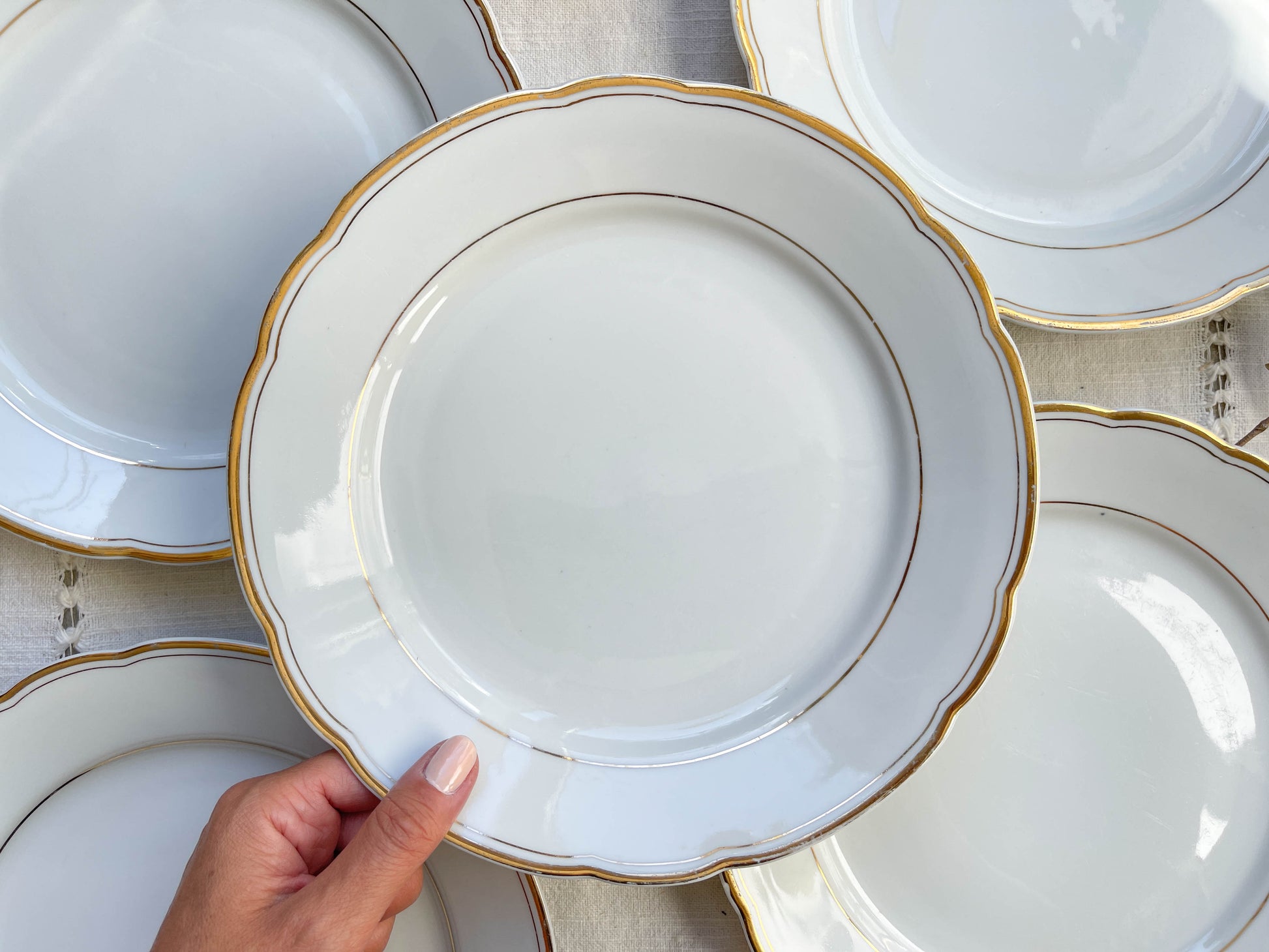 5 Assiettes vintage Porcelaine blanches dorées + 5 Petites Assiettes dépareillées oiseau
