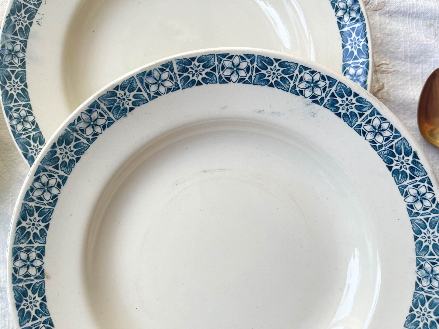 6 assiettes creuses Terre de Fer bleu LONGCHAMP modèle « RENÉ »