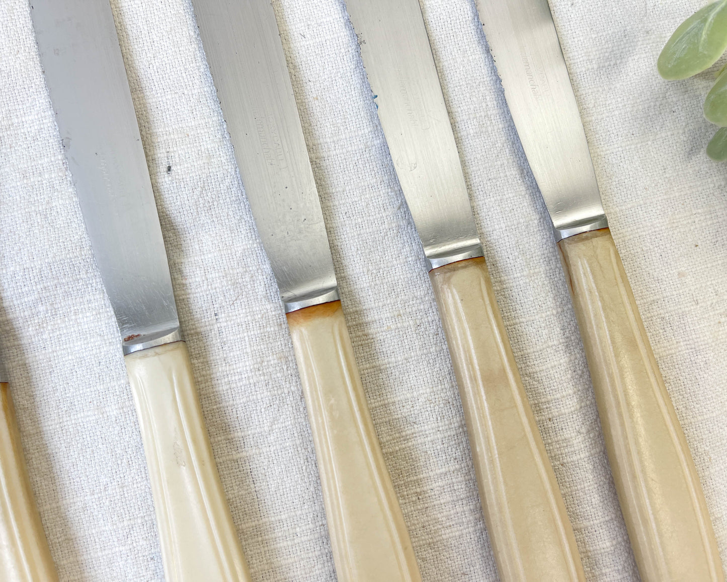 6 vintage Bakelite ivory knives, France