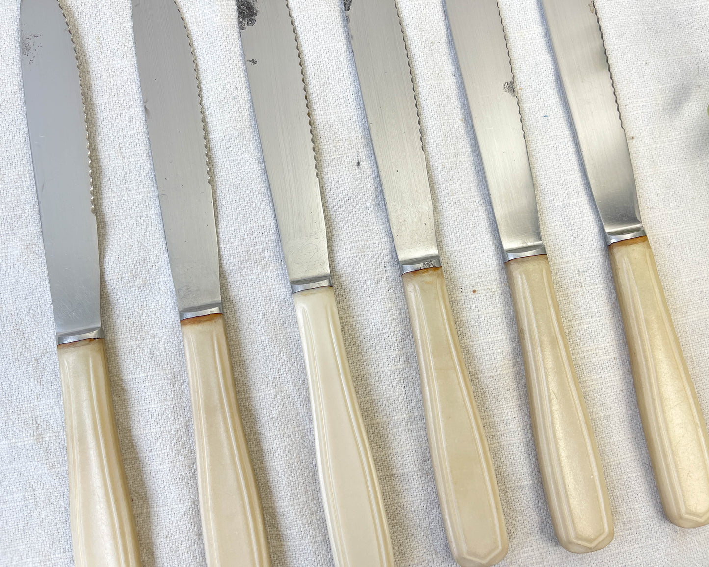 6 vintage Bakelite ivory knives, France