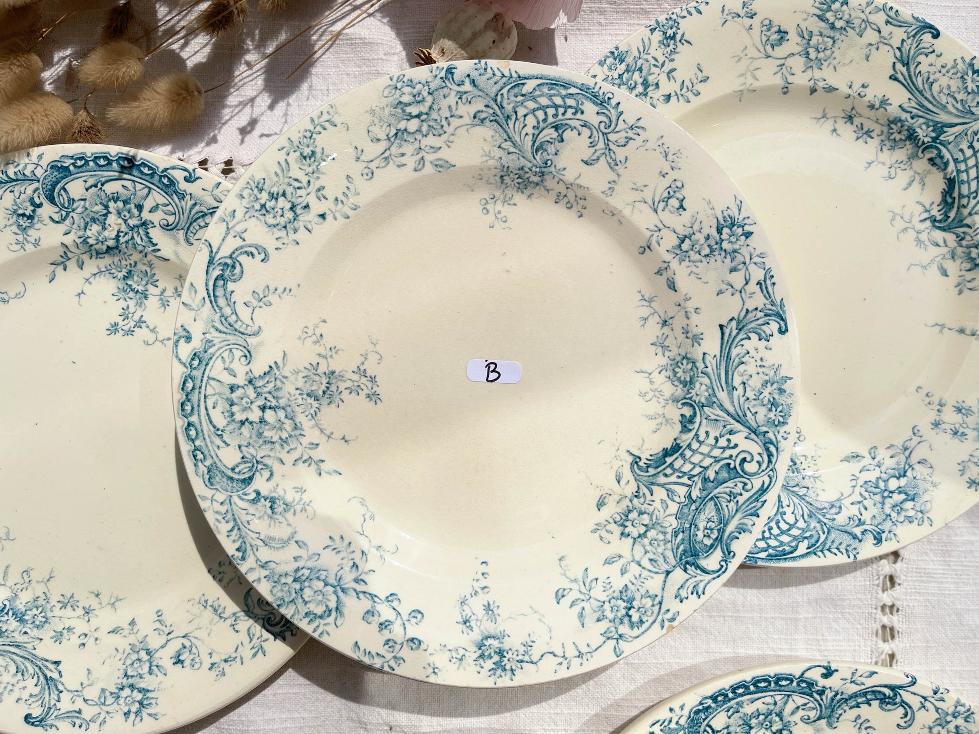 Petites assiettes Terre de fer SALINS modèle Bijou