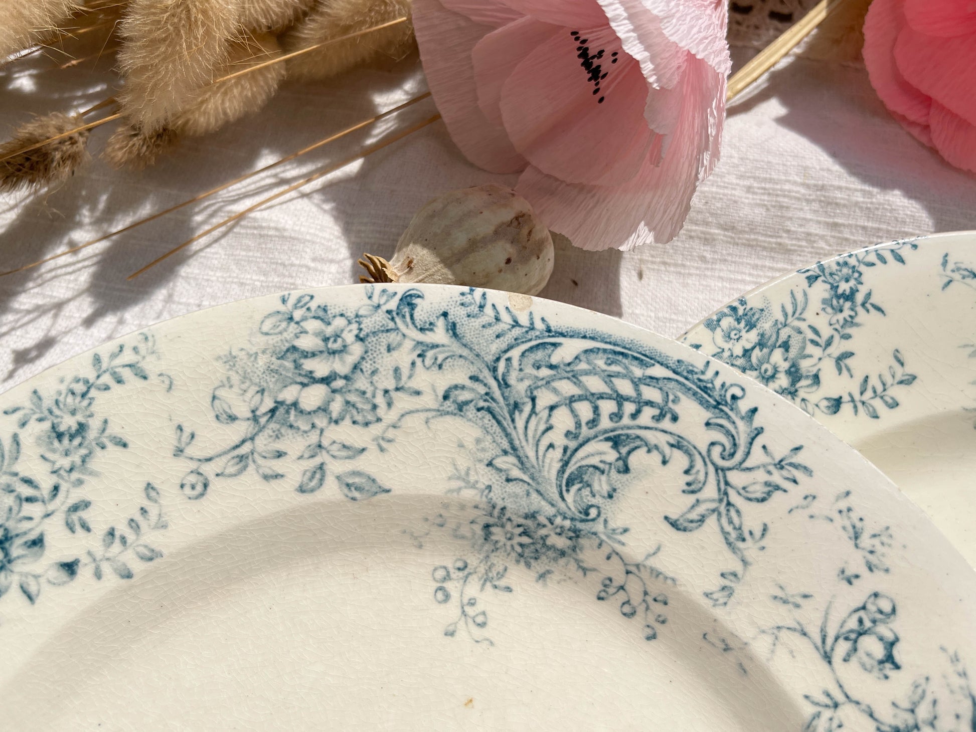 Petites assiettes Terre de fer SALINS modèle Bijou