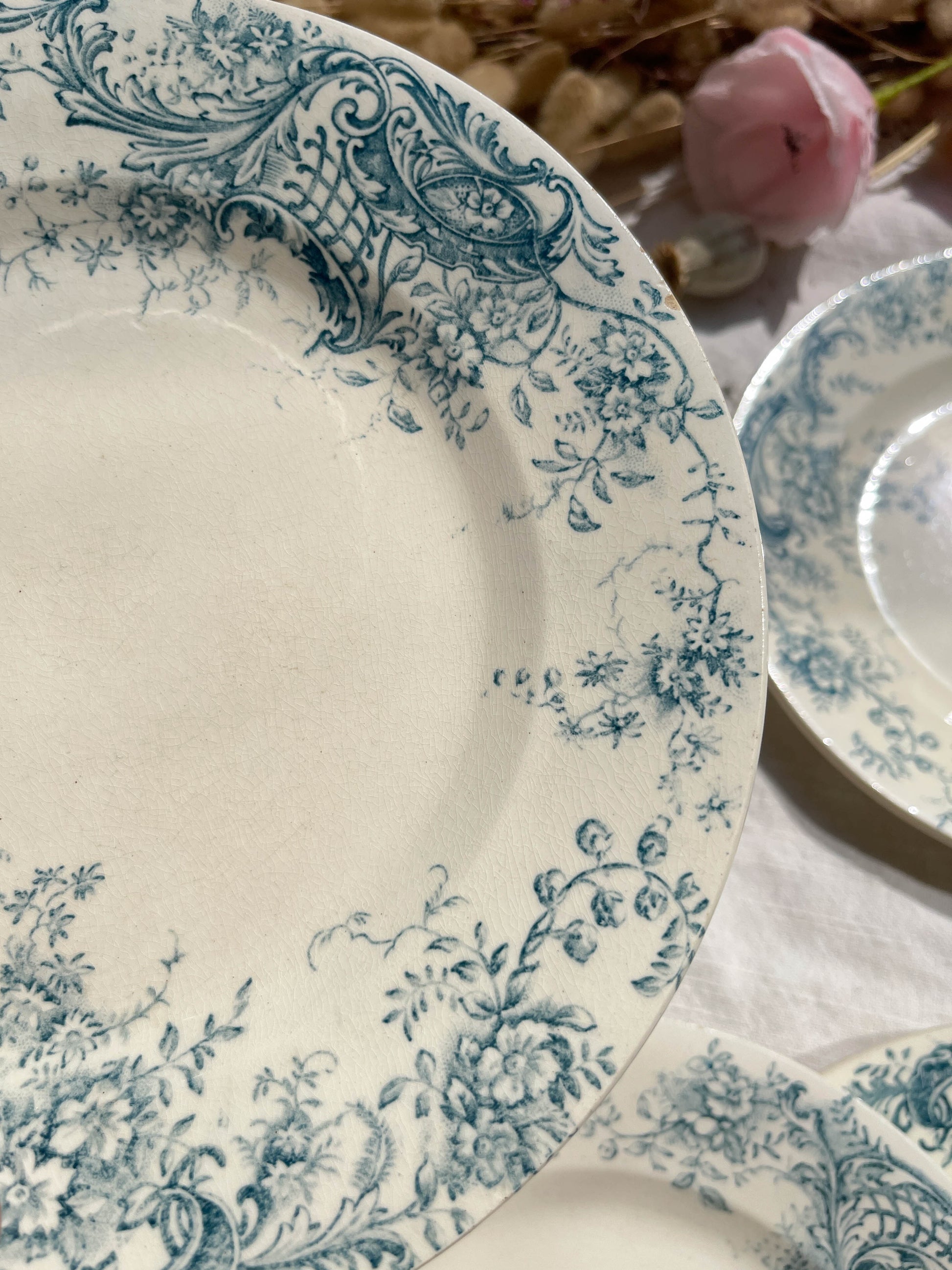 Petites assiettes Terre de fer SALINS modèle Bijou