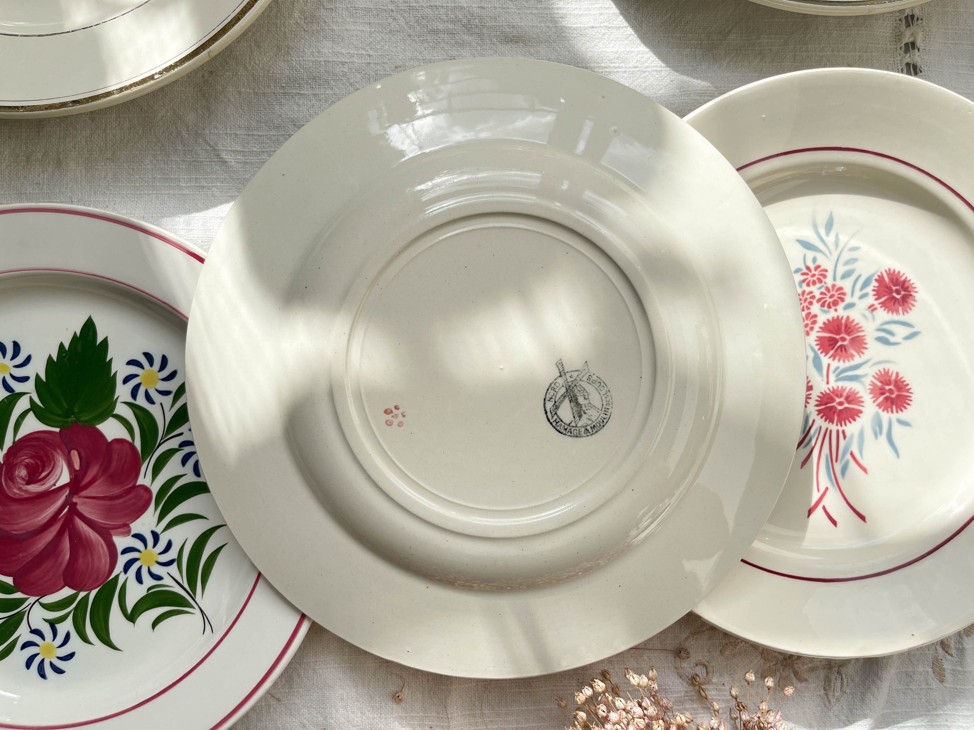 6 Assiettes vintage dépareillées motif fleuri Sareguemines Badonvillier Moulin des Loups