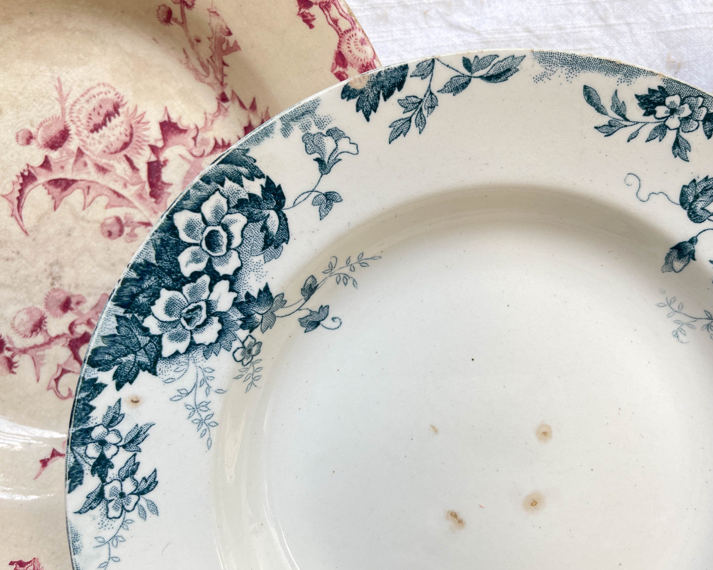10 Assiettes creuses vintage dépareillées Terre de fer Bleue Verte Rouge