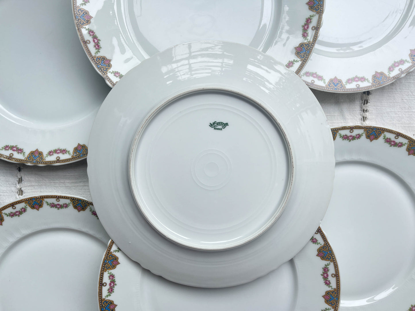Assiettes plates porcelaine LIMOGES motif fleuri
