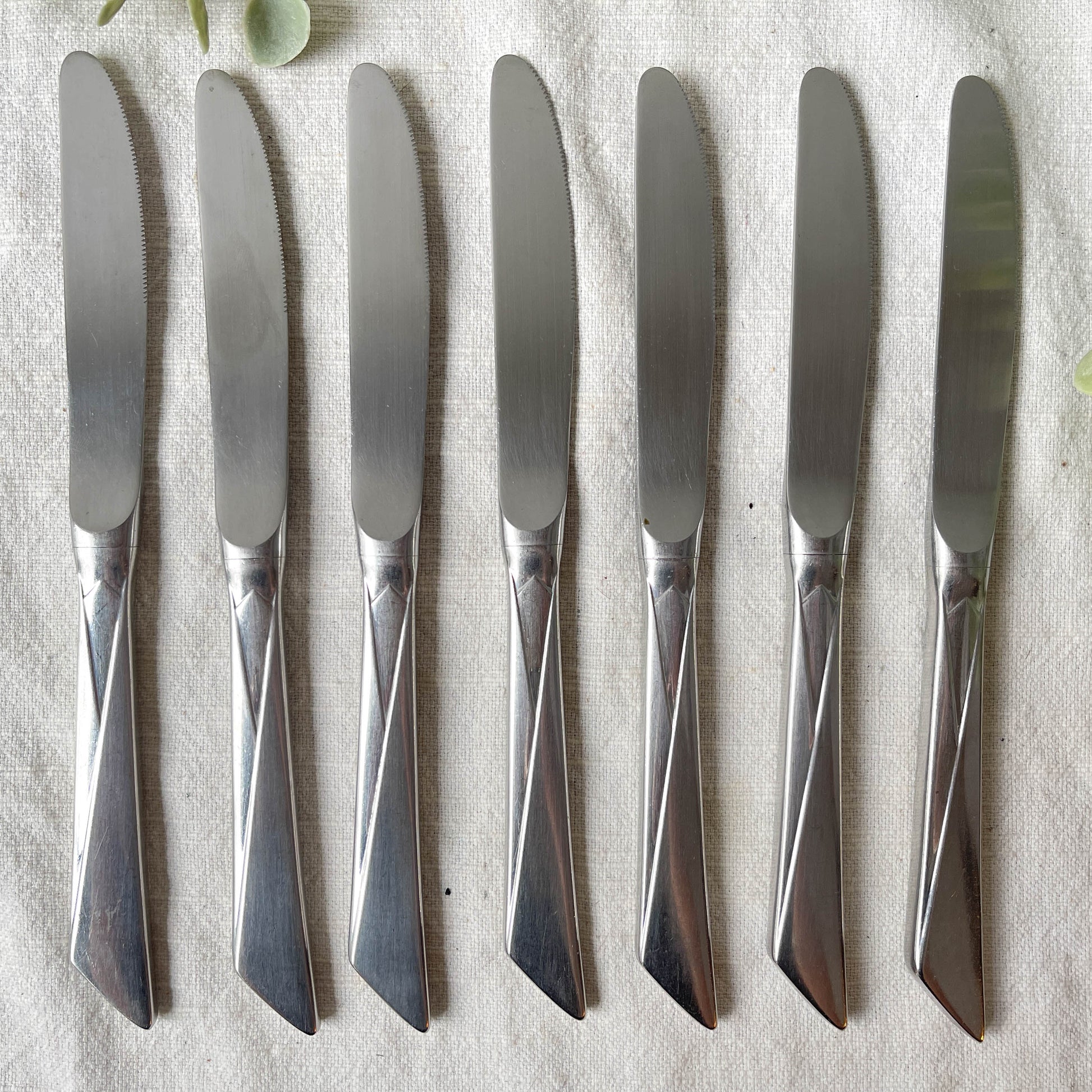 7 Couteaux vintages inox style Art déco made in France