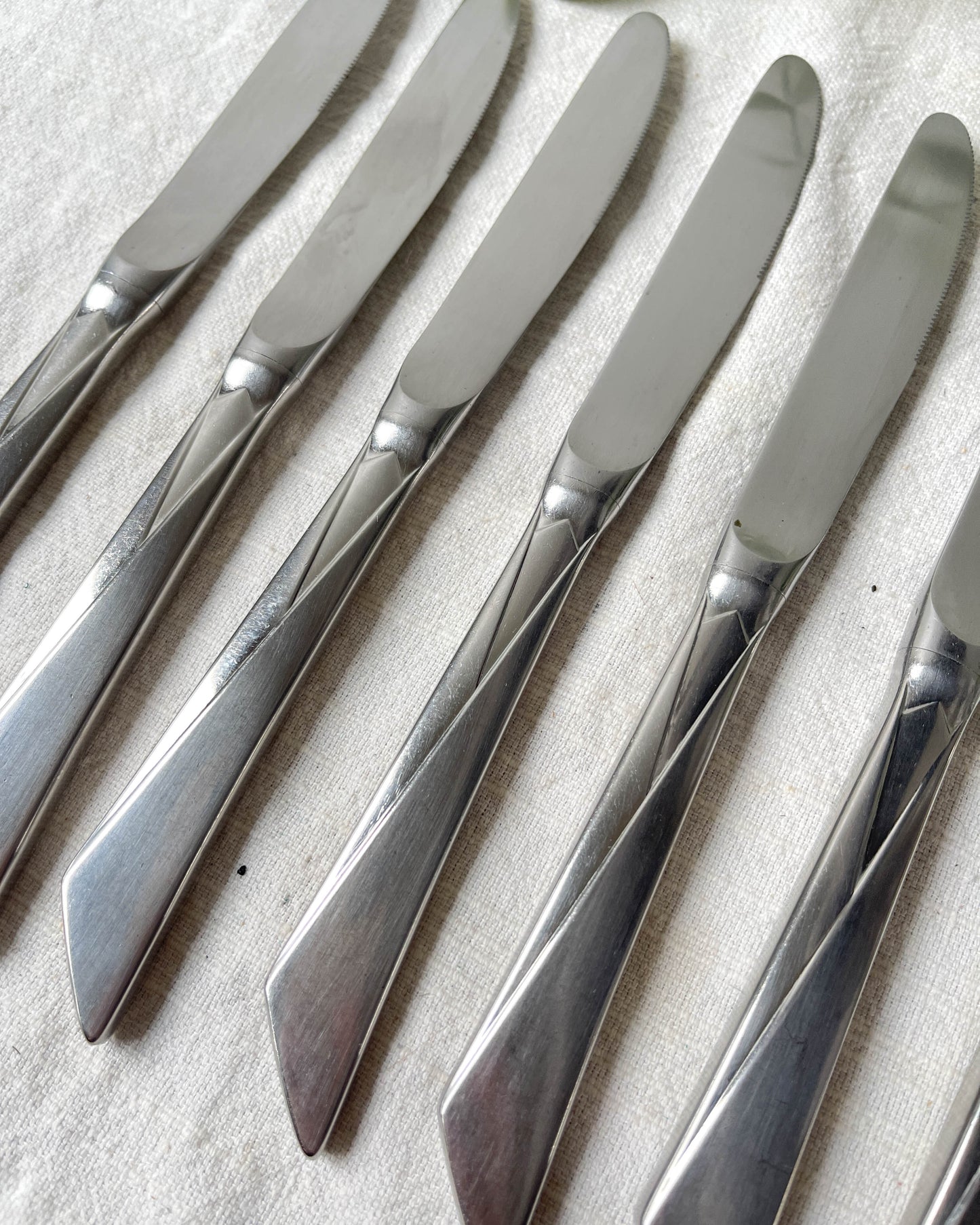 7 Couteaux vintages inox style Art déco made in France