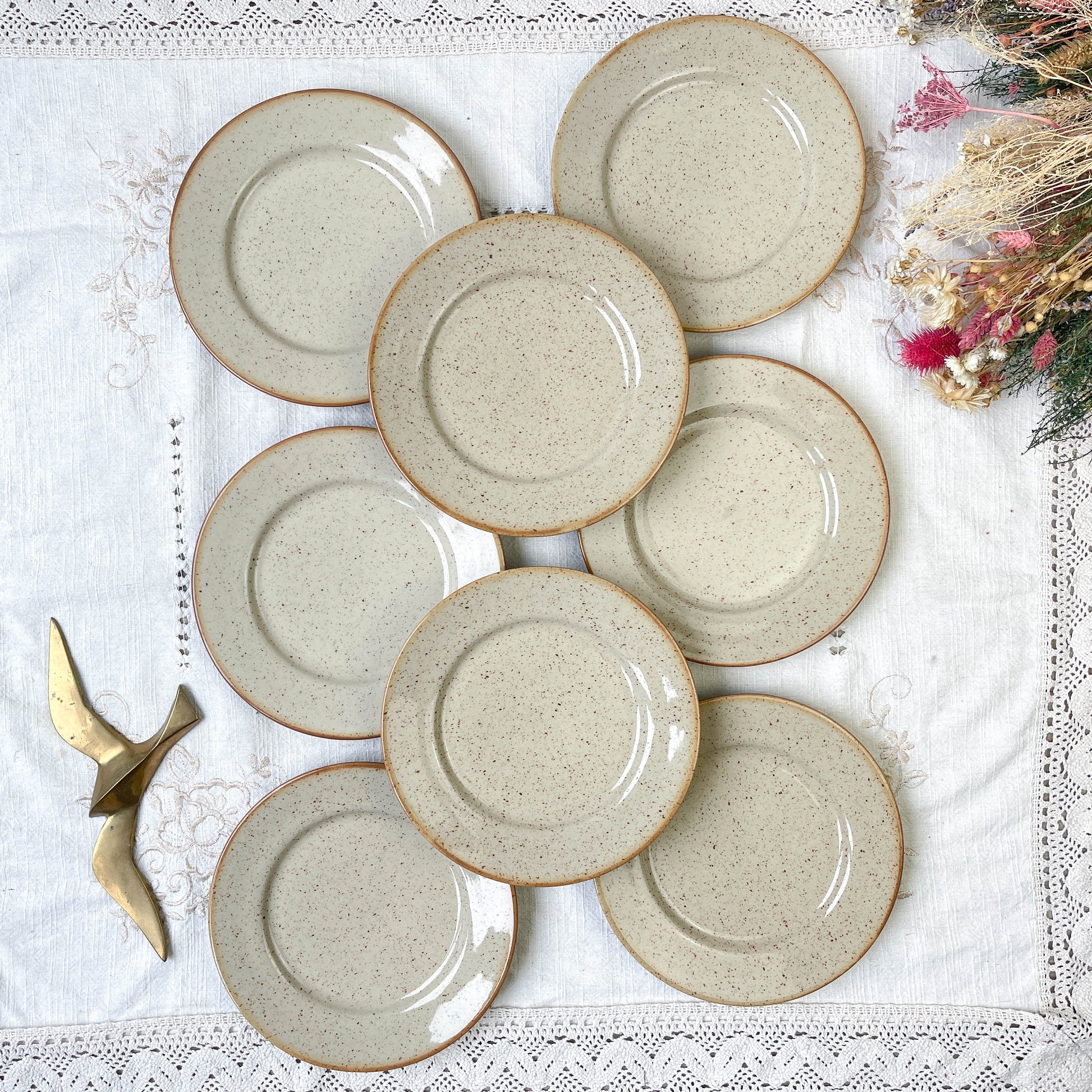 8 Petites Assiettes en grès moucheté Tulowice, 1950