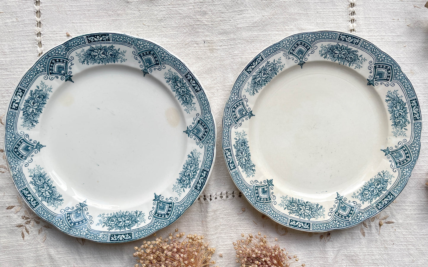8 Assiettes vintage Terre de Fer Bleues + 8 Petites Assiettes porcelaine blanches dorée dépareillées