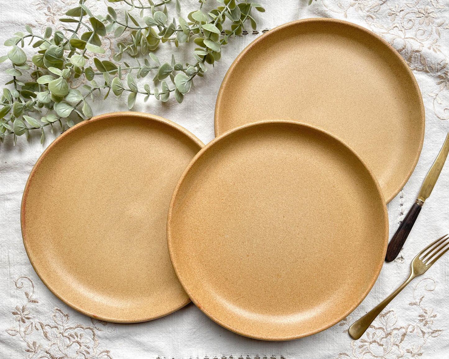 3 Assiettes Vintage en Grès Sarreguemines modèle Fermette made in France