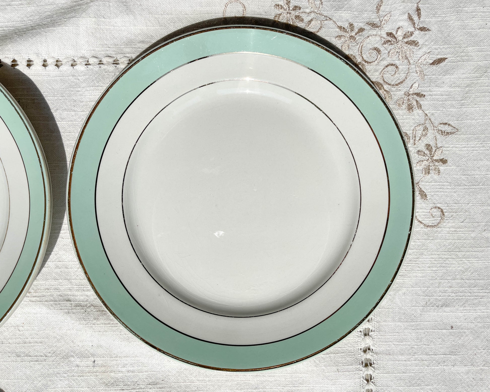 6 Assiettes plates BADONVILLER en faïence blanche verte dorée