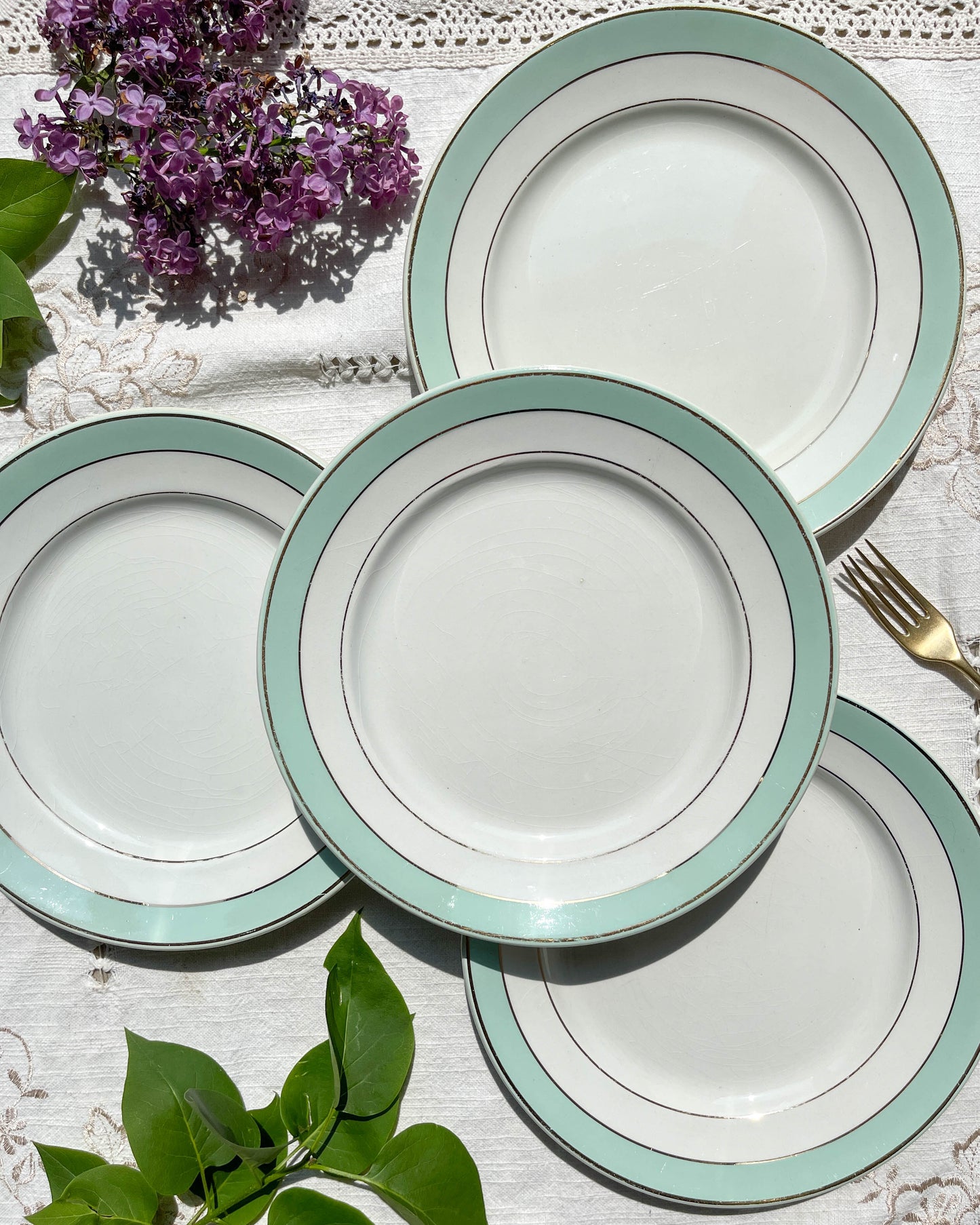 4 Assiettes plates BADONVILLER en faïence blanche verte dorée