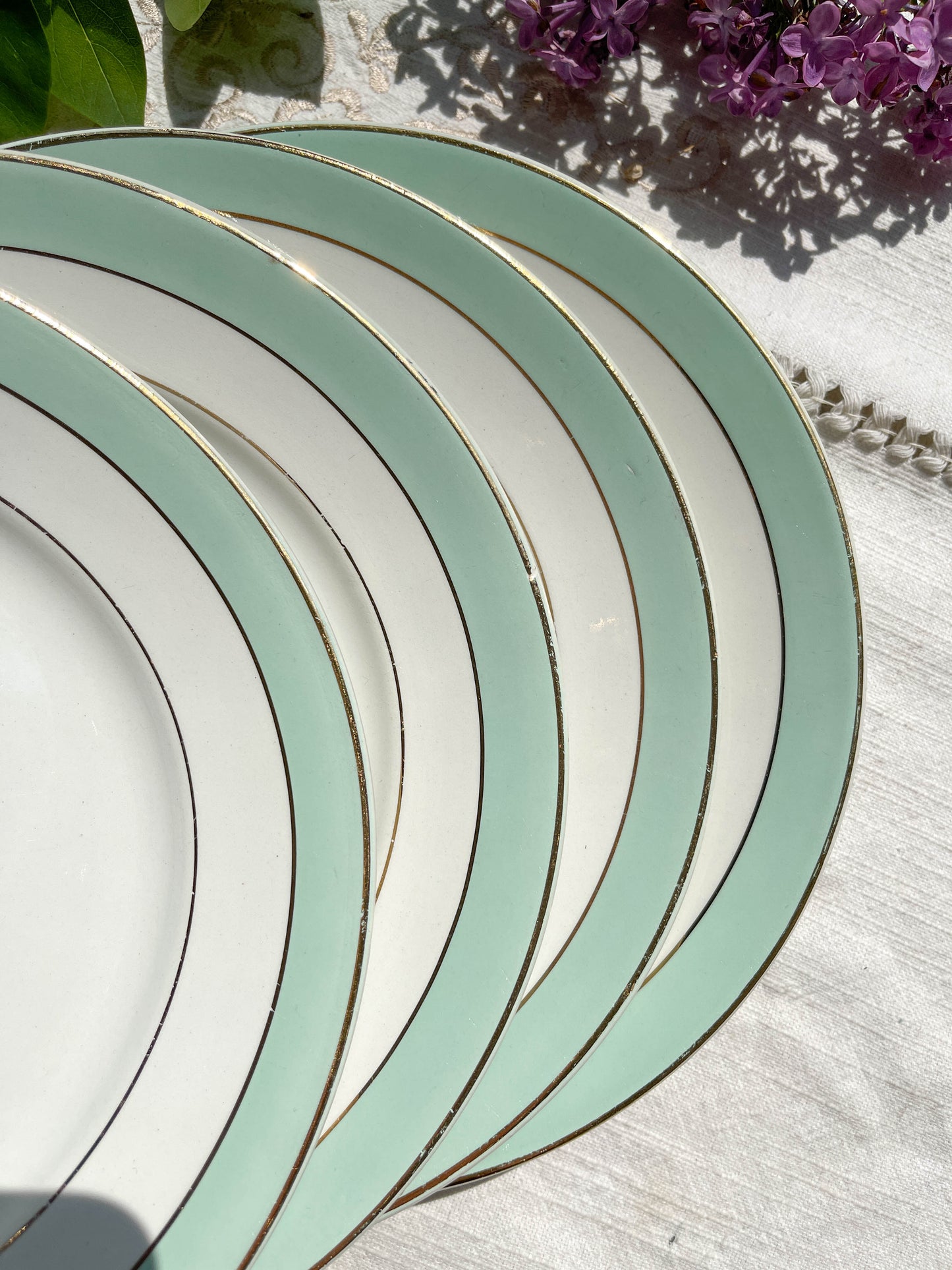 4 Assiettes plates BADONVILLER en faïence blanche verte dorée