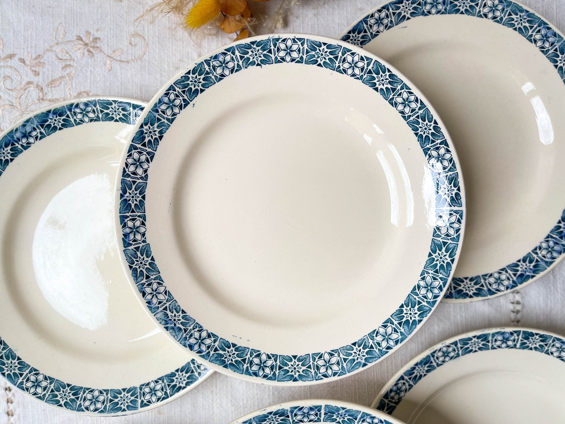 6 Assiettes plates Terre de fer Longchamp modèle René Made in France