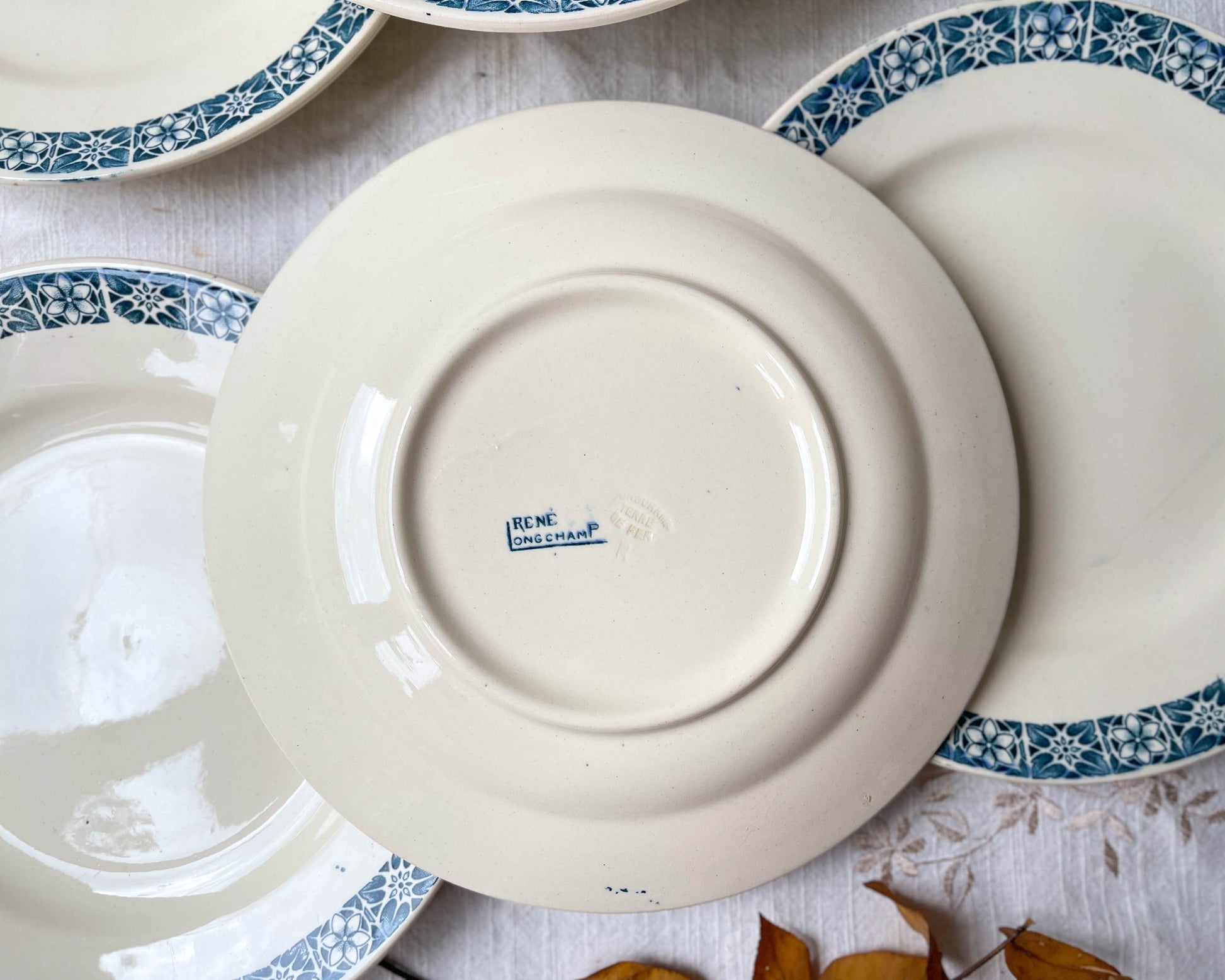 6 Assiettes plates Terre de fer Longchamp modèle René Made in France