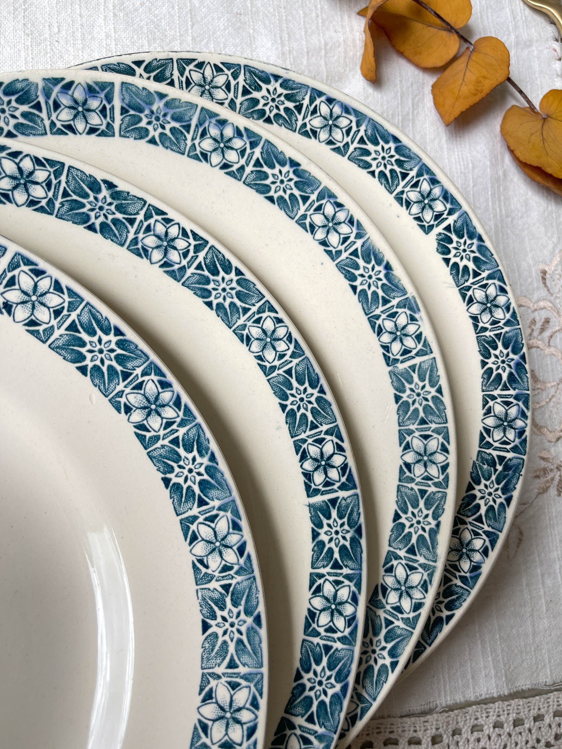 6 Assiettes plates Terre de fer Longchamp modèle René Made in France