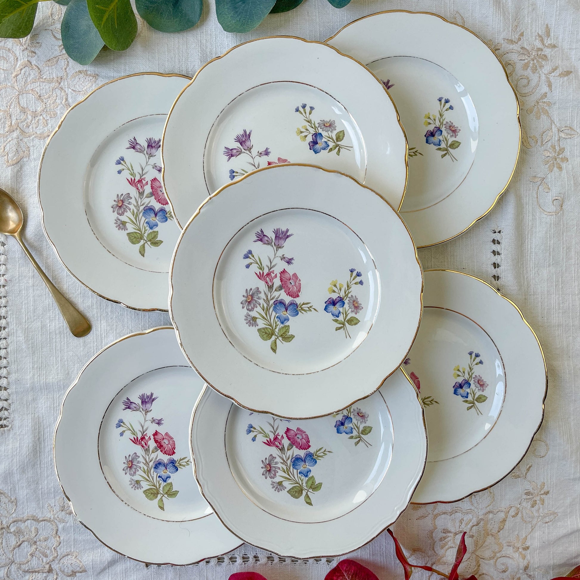 7 Petites Assiettes en porcelaine vintage motif fleuri KG Luneville
