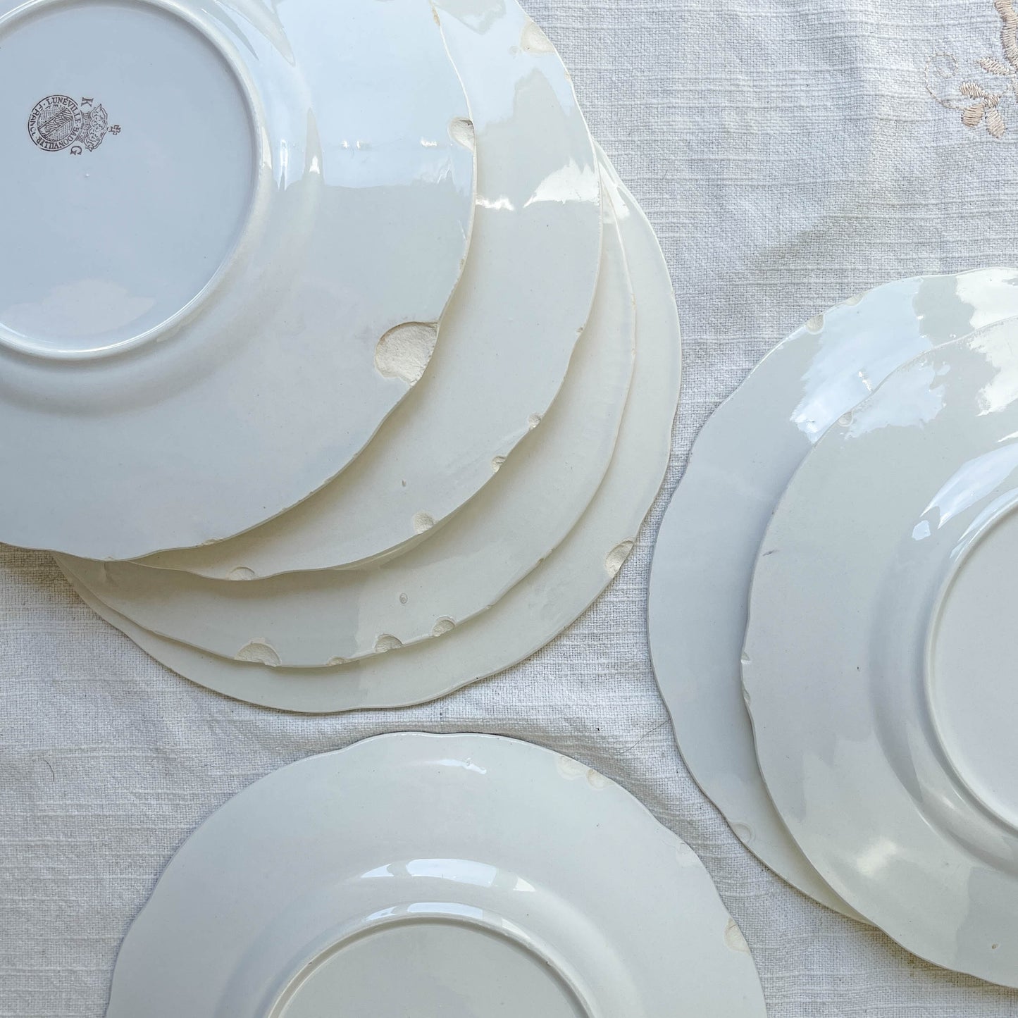 7 Petites Assiettes en porcelaine vintage motif fleuri KG Luneville