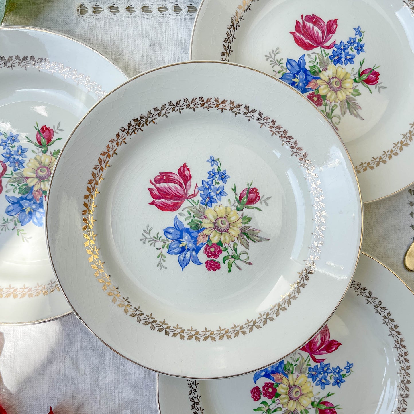 4 Assiettes plates en porcelaine vintage motif fleuri Sarreguemines 5261 -Vaisselle vintage fleurie -Vaisselle Française Assiettes-vintage