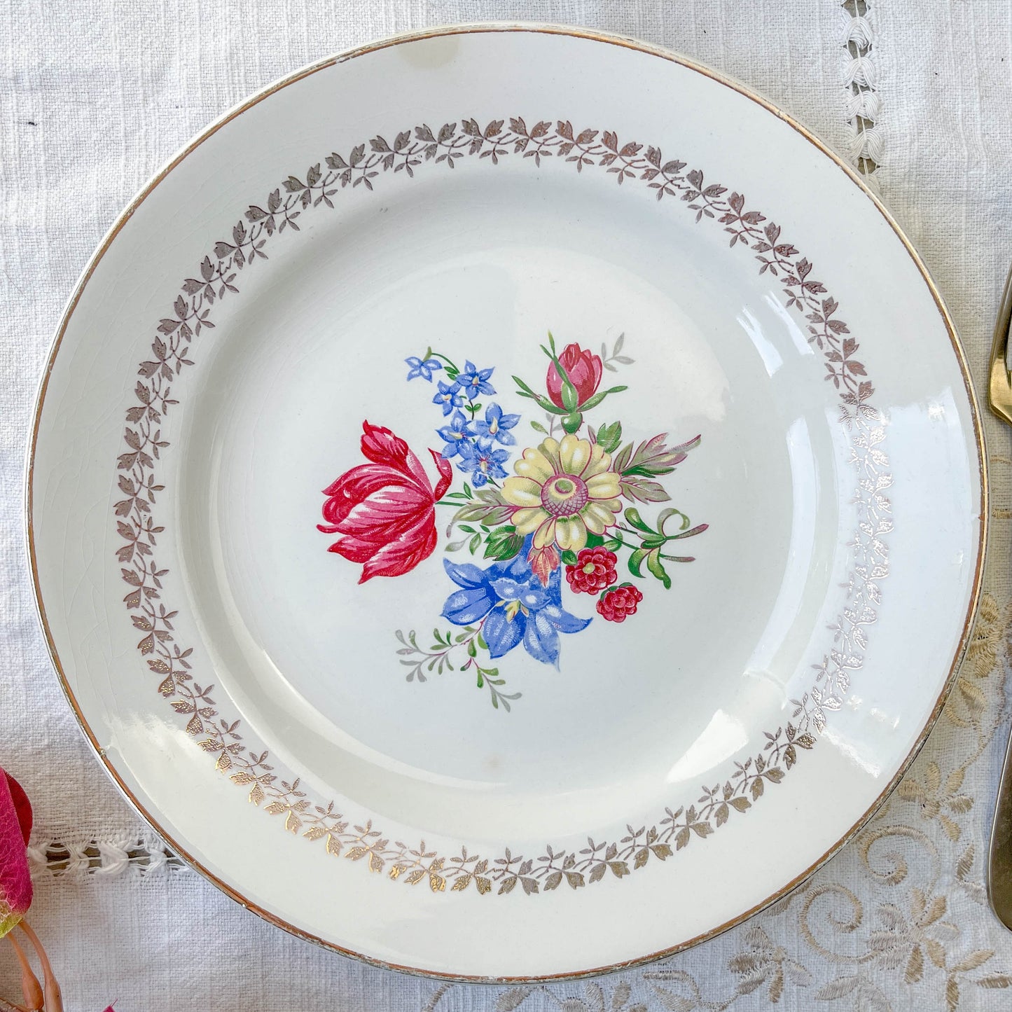 4 Assiettes plates en porcelaine vintage motif fleuri Sarreguemines 5261 -Vaisselle vintage fleurie -Vaisselle Française Assiettes-vintage