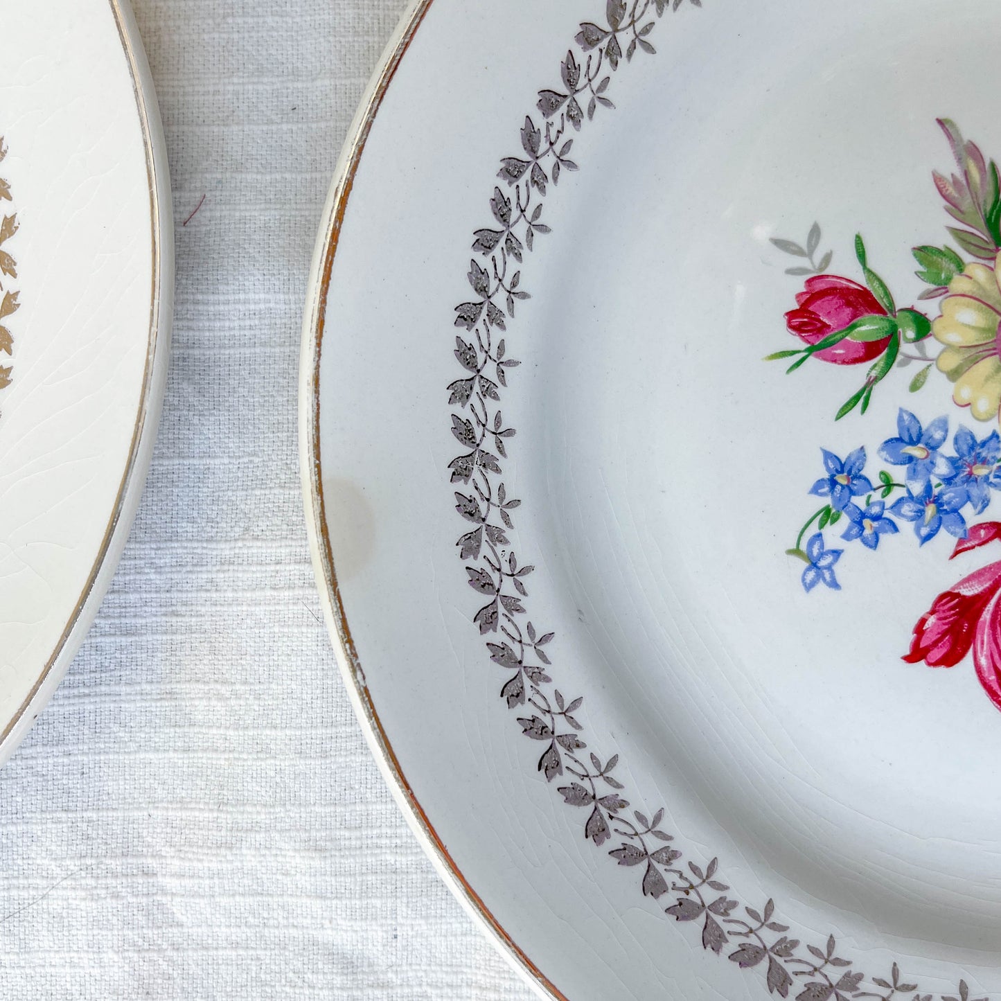 4 Assiettes plates en porcelaine vintage motif fleuri Sarreguemines 5261 -Vaisselle vintage fleurie -Vaisselle Française Assiettes-vintage