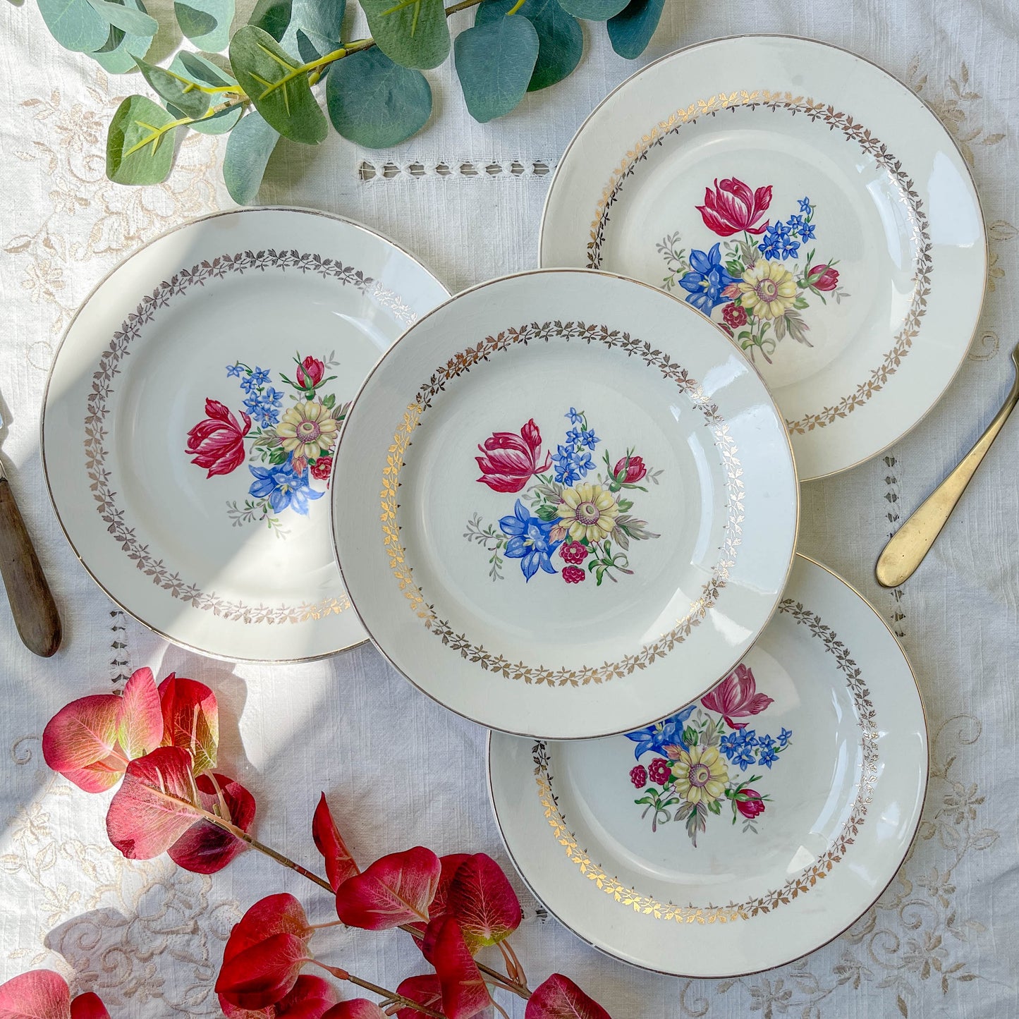 4 Assiettes plates en porcelaine vintage motif fleuri Sarreguemines 5261 -Vaisselle vintage fleurie -Vaisselle Française Assiettes-vintage