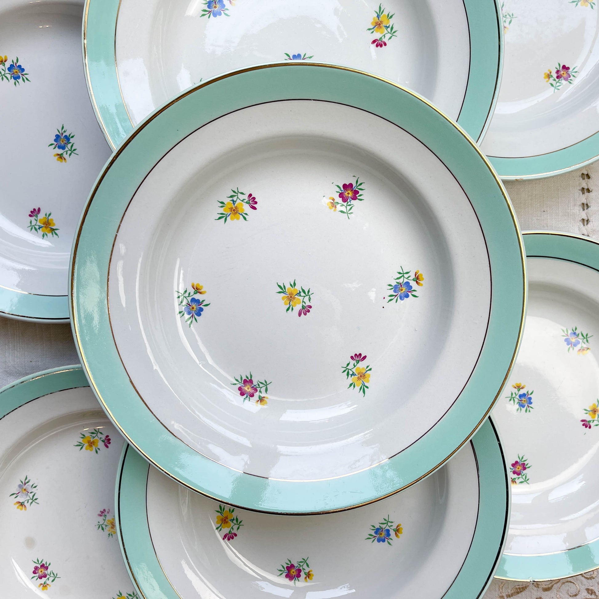 7 Assiettes creuses porcelaine vintage blanche verte fleurie LUNEVILLE 1950s