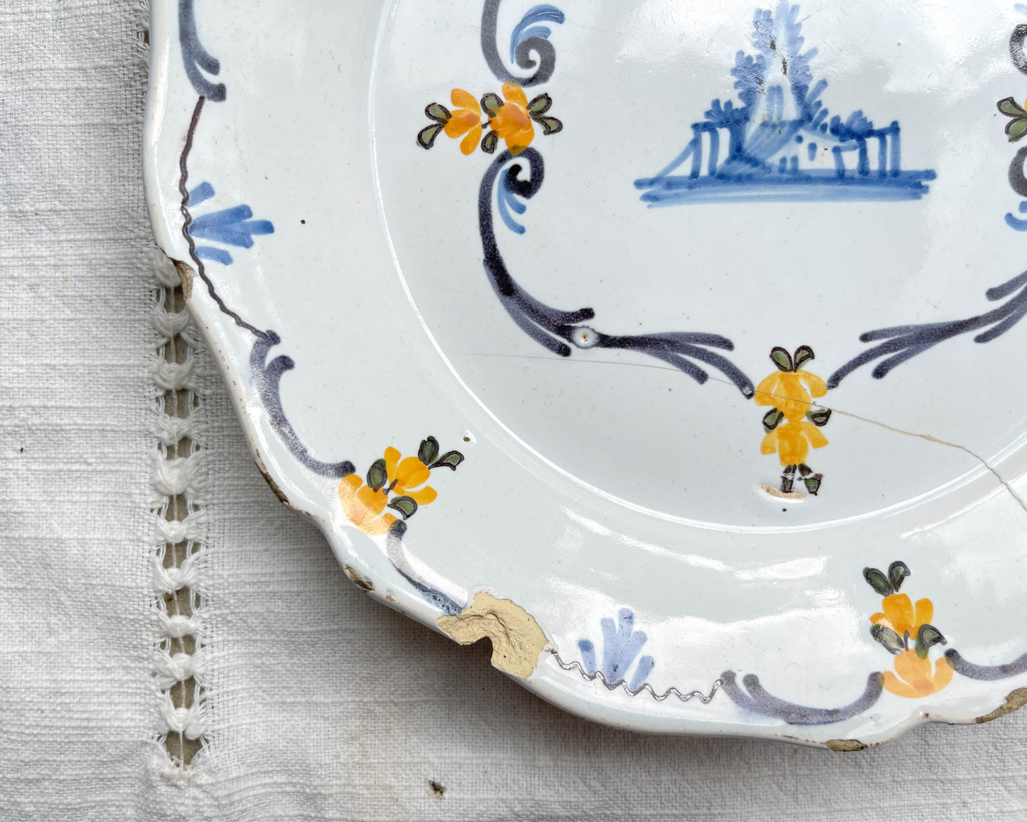 Ancienne Assiette Faïence Française XVIIIème NEVERS motif paysage