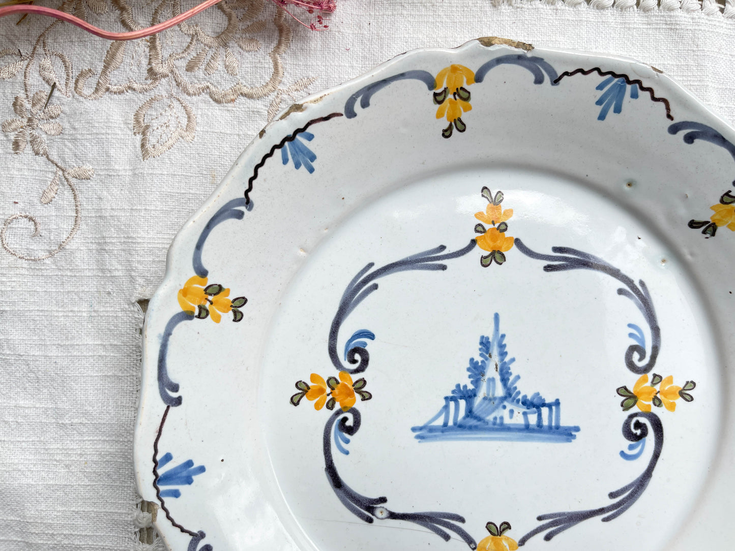 Ancienne Assiette Faïence Française XVIIIème NEVERS motif paysage