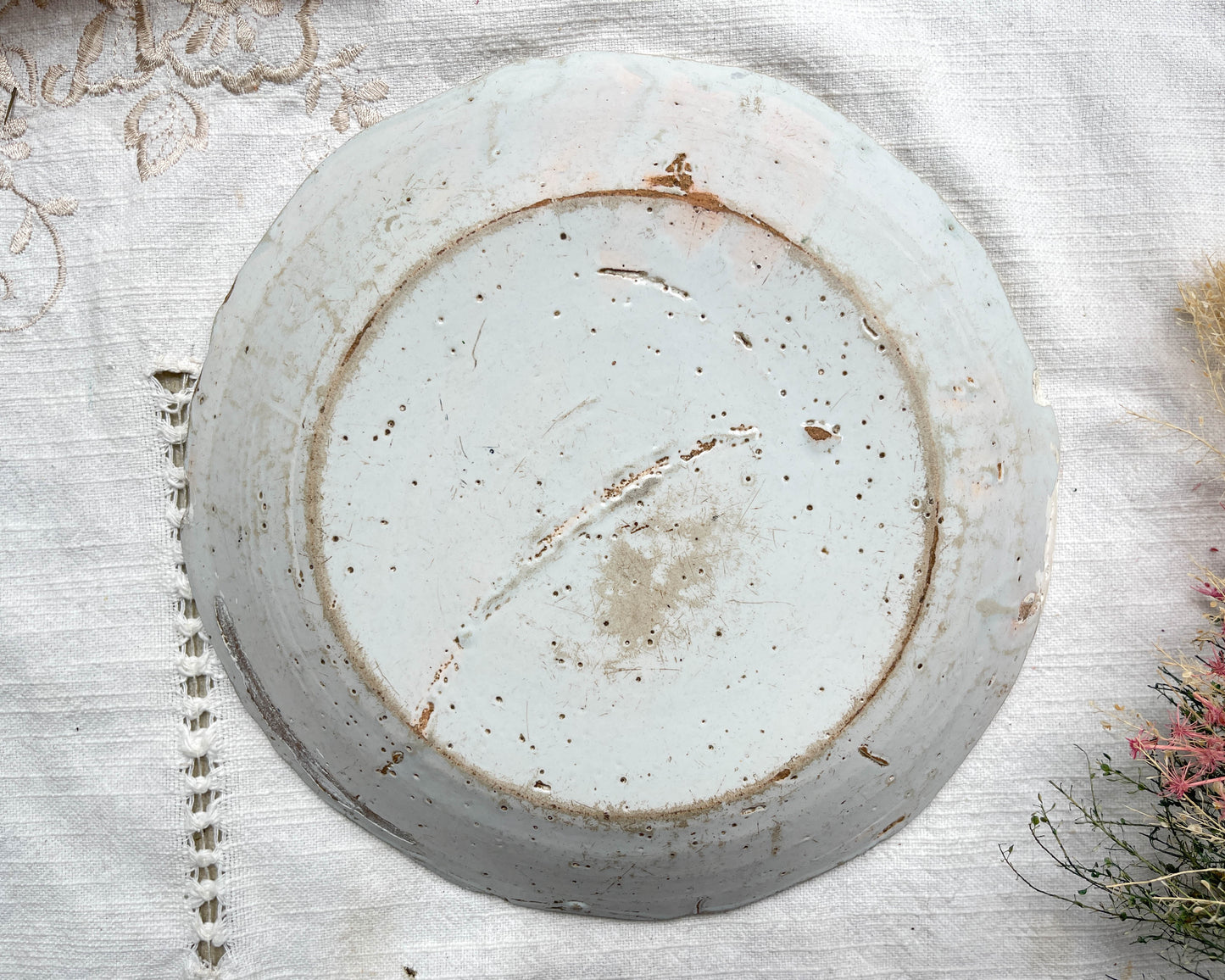 Ancienne Assiette Faïence Française XVIIIème NEVERS motif fleuri