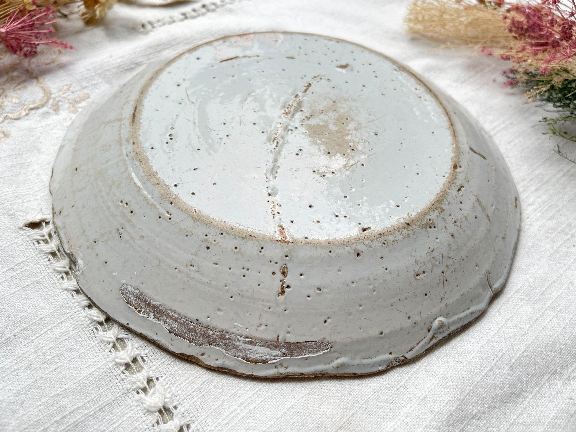 Ancienne Assiette Faïence Française XVIIIème NEVERS motif fleuri