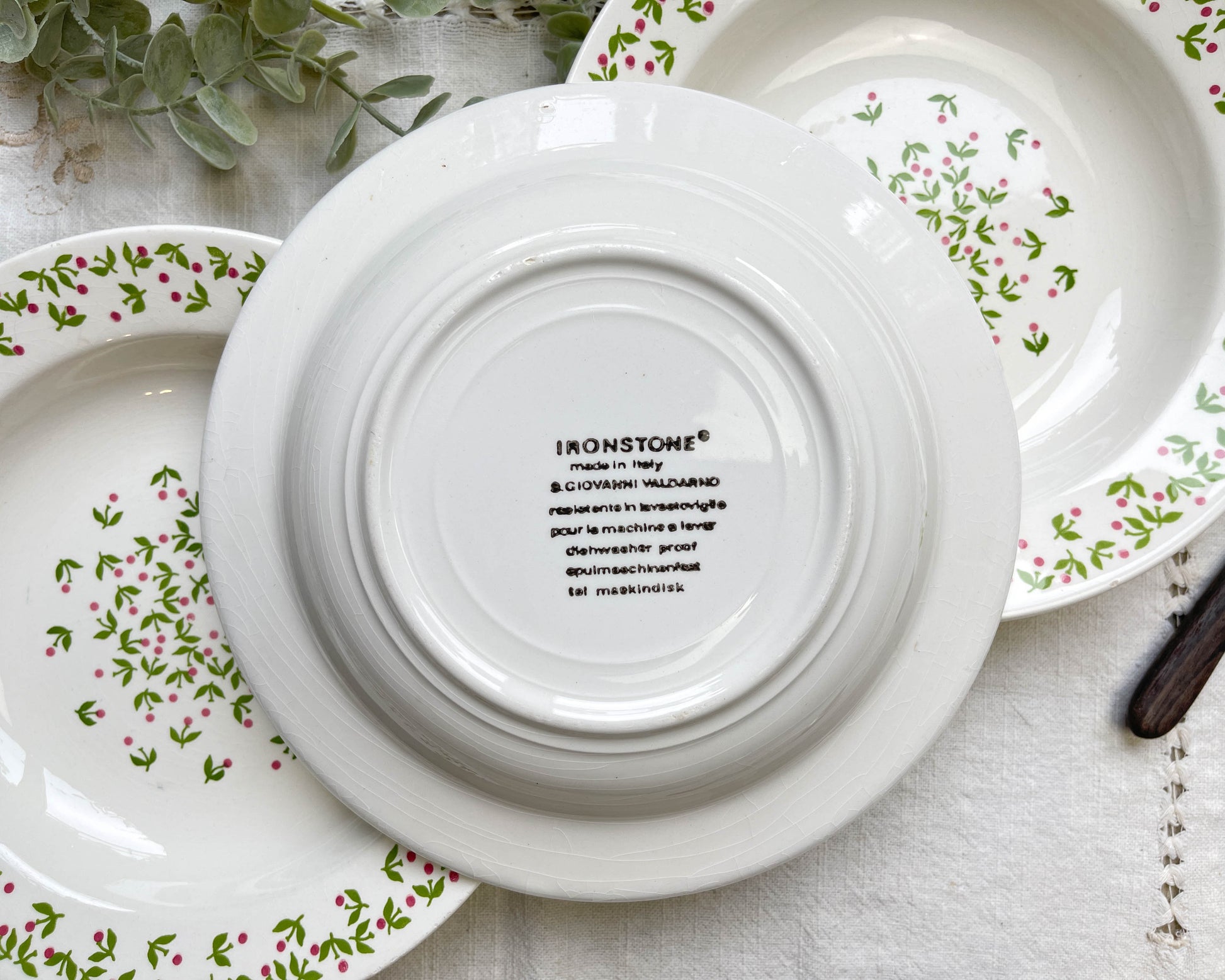 Assiettes creuses Ironstone Italienne Giovanni Valdarno motif vert rouge 1950