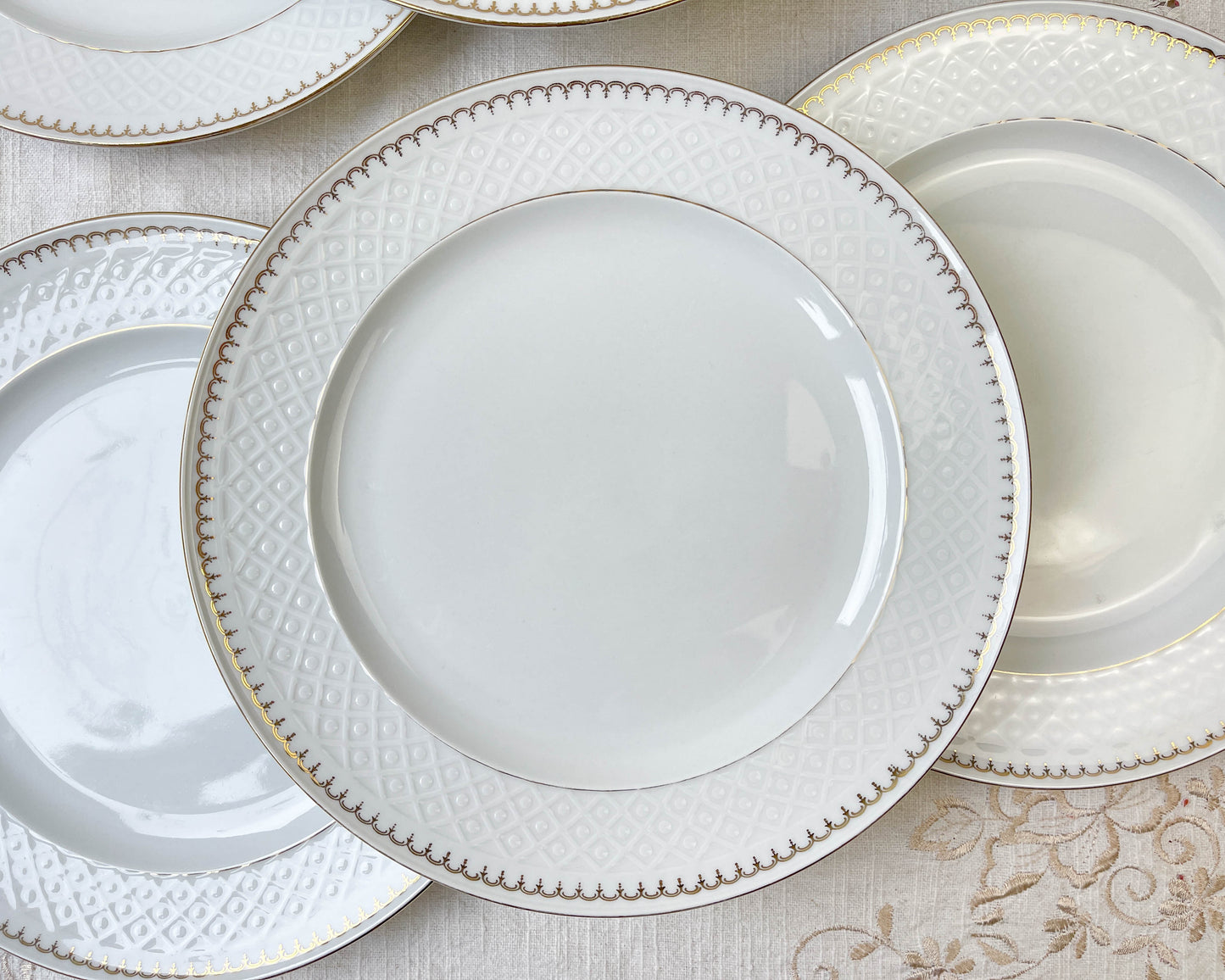 6 Assiettes plates porcelaine vintage blanche dorée BAVARIA modèle "Annabell"