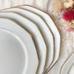 8 Assiettes plates en porcelaine Winterling Marktleuthen Bavaria blanches dorées