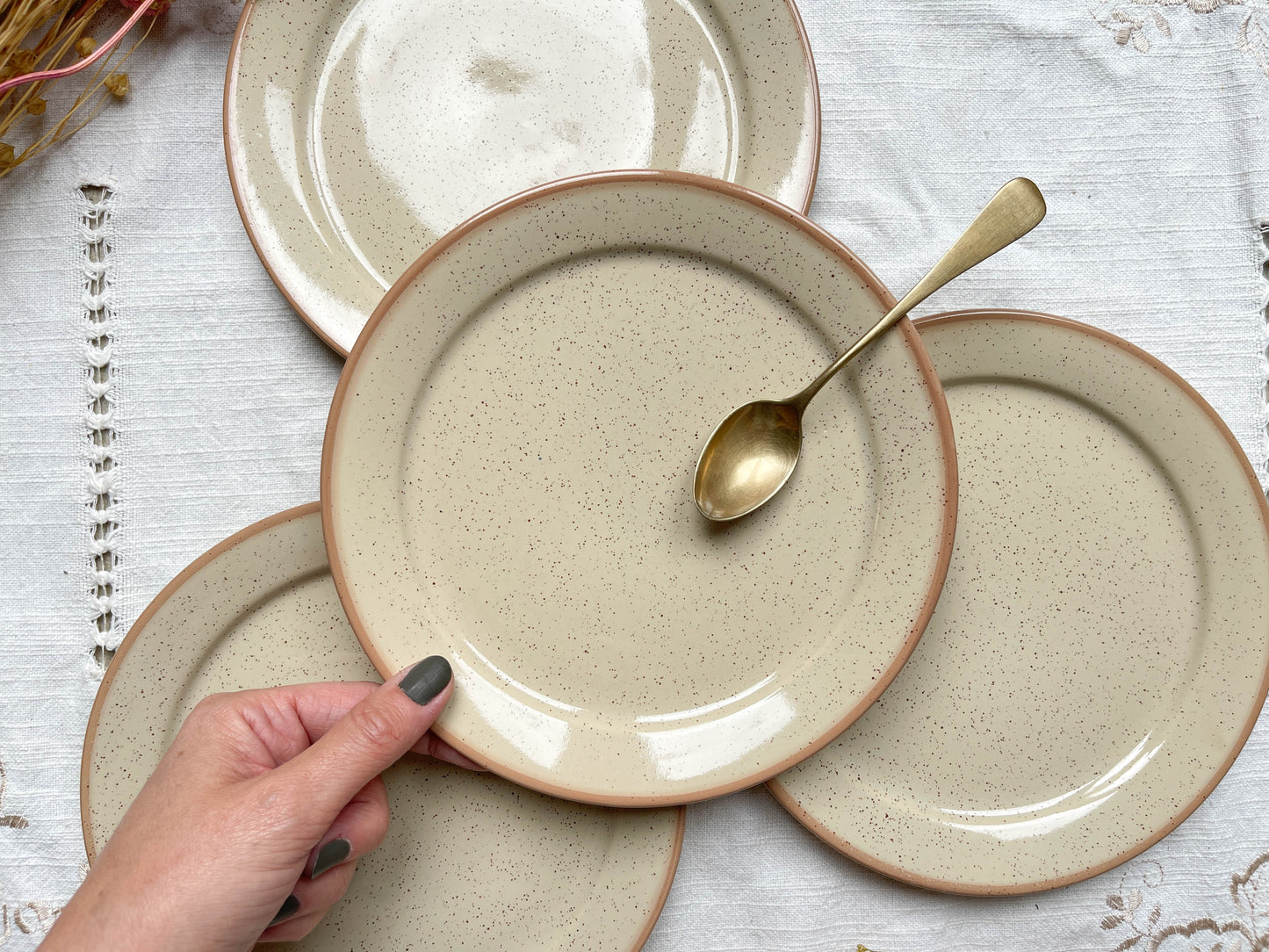 4 Petites Assiettes en grès moucheté style Tulowice mid century XXeme