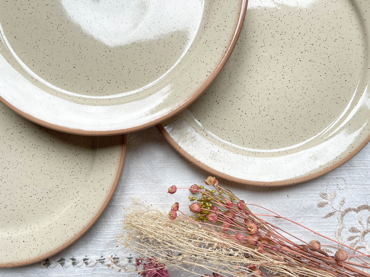 4 Petites Assiettes en grès moucheté style Tulowice mid century XXeme