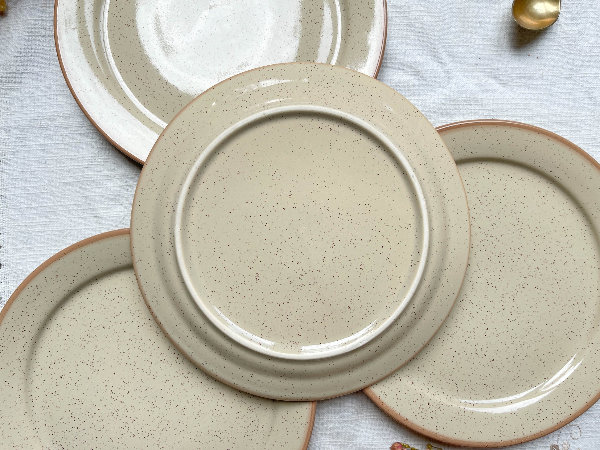 4 Petites Assiettes en grès moucheté style Tulowice mid century XXeme