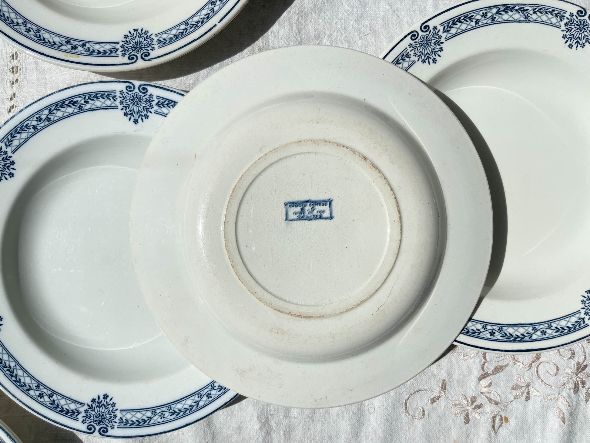 5 Assiettes creuses Terre de fer bleue Salins modèle Arbois Ennege