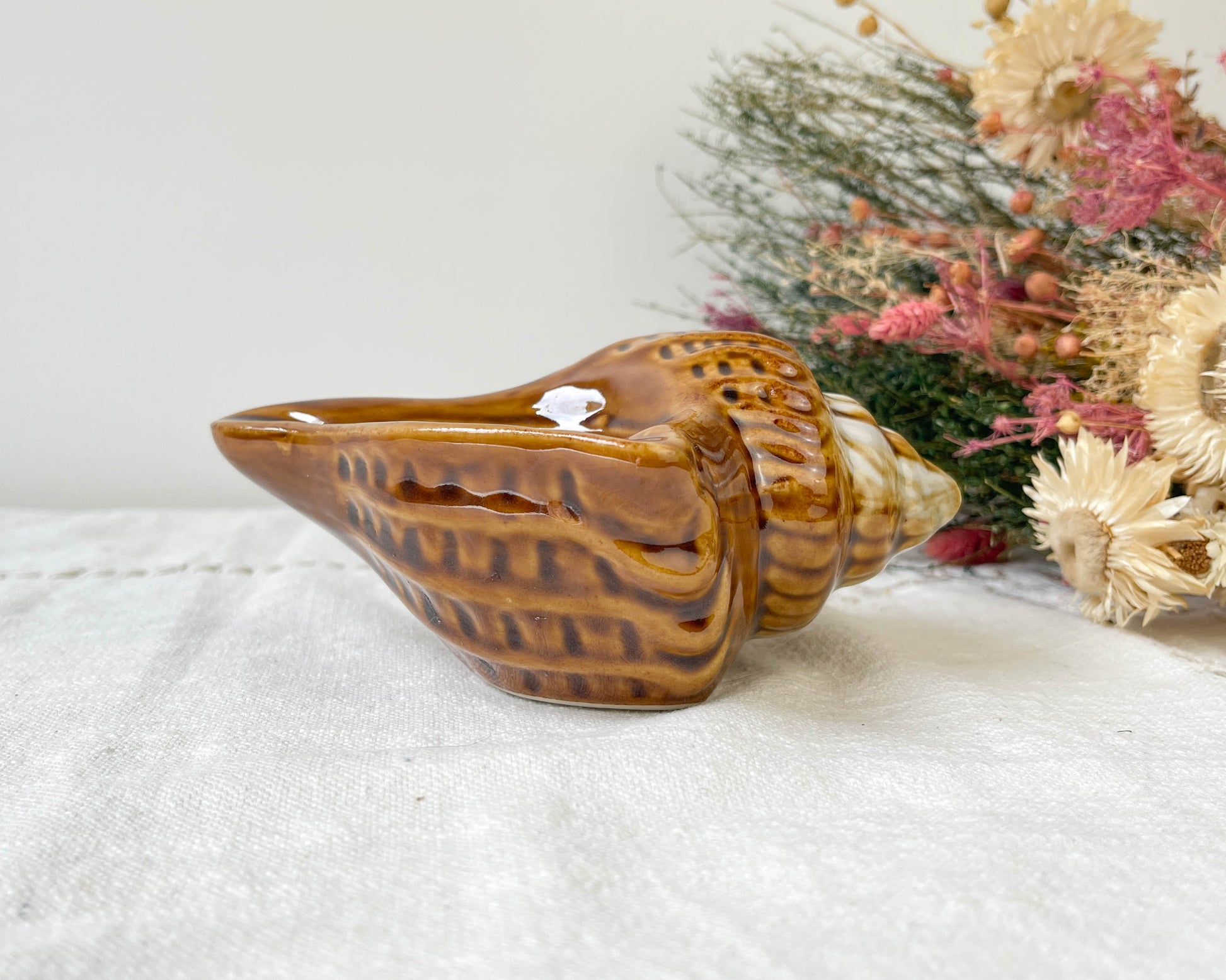 Cendrier en céramique coquillage vintage Année 50