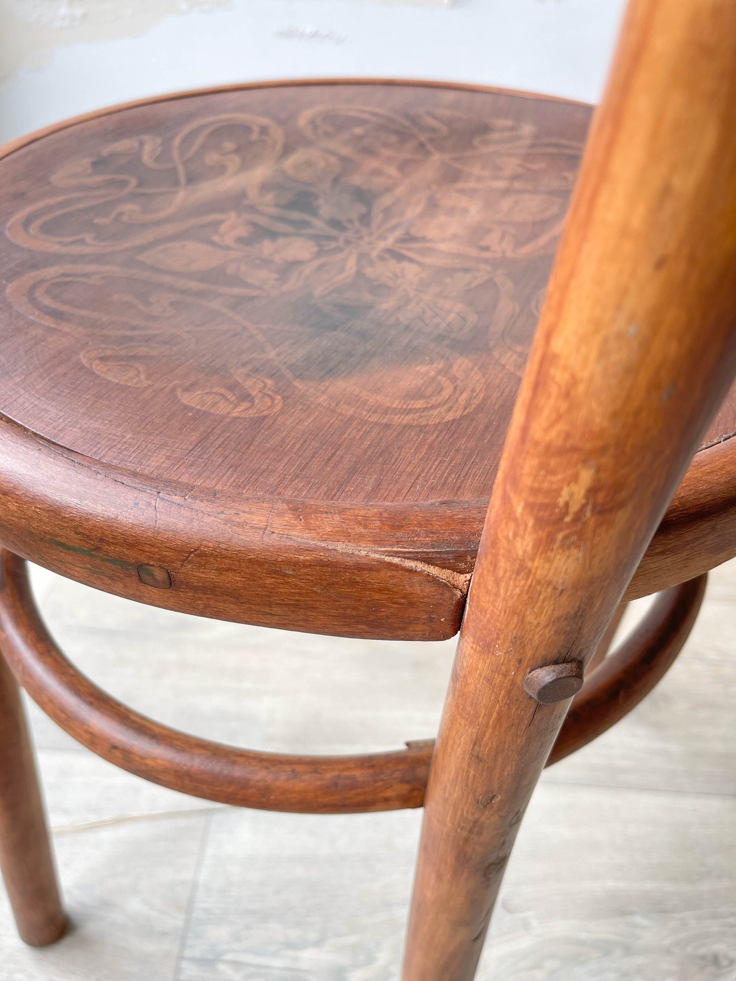 Chaise bistrot Fischel gravée, 1920