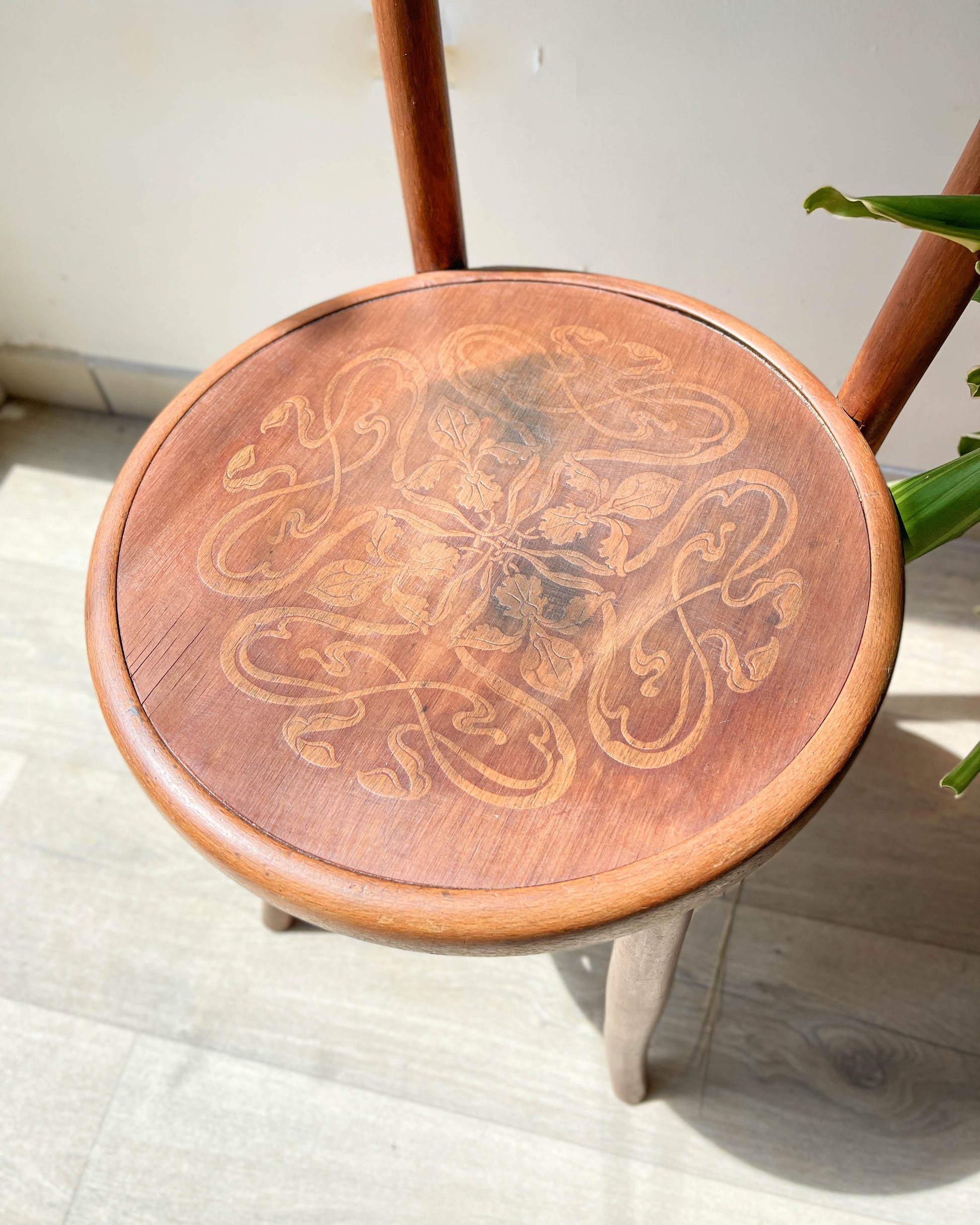 Chaise bistrot Fischel gravée, 1920