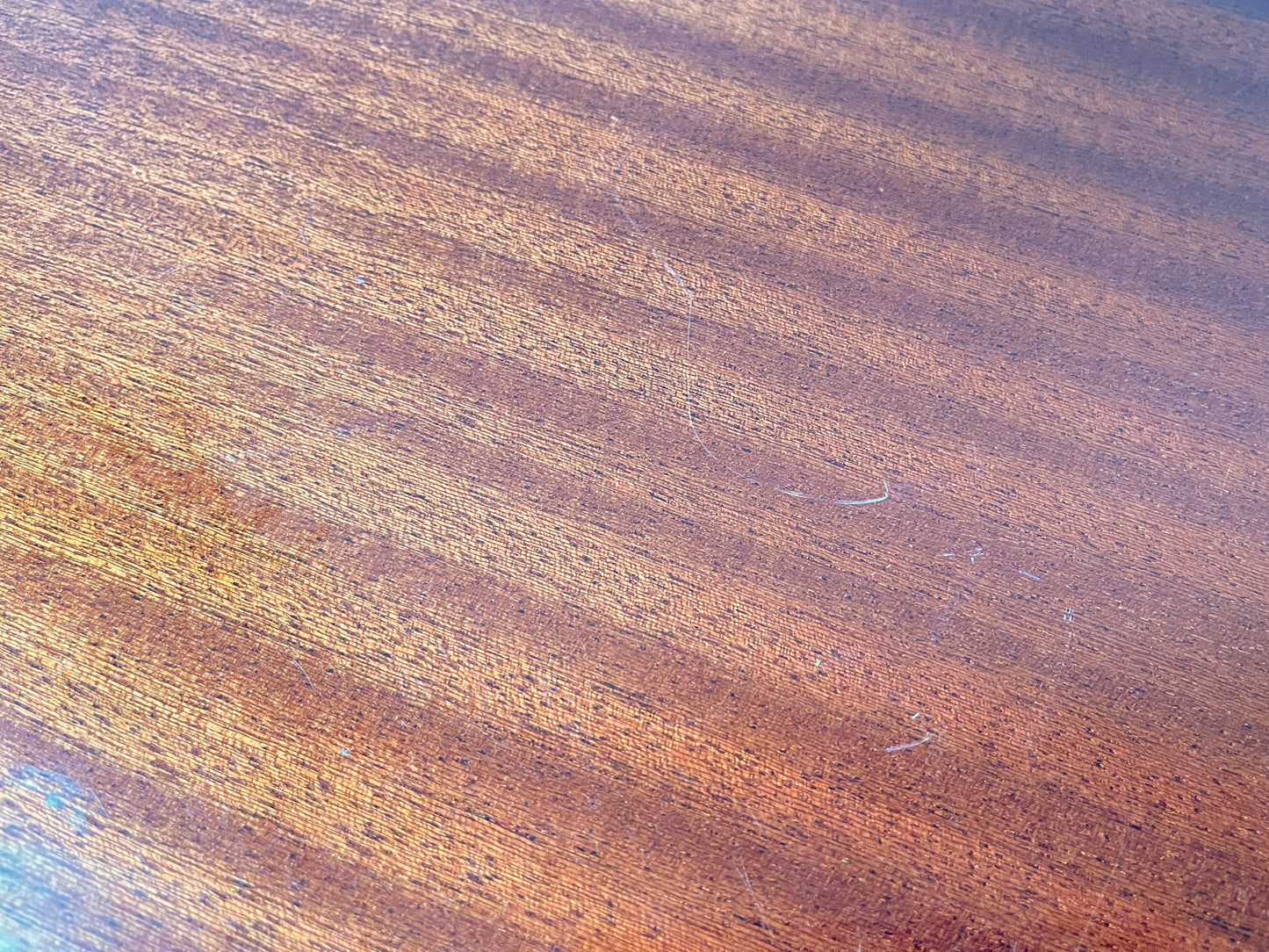 Table de chevet vintage bois et laiton, 1950