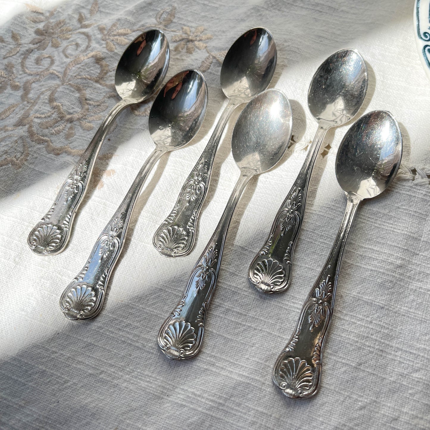 6 Petites Cuillères vintage style Rocaille