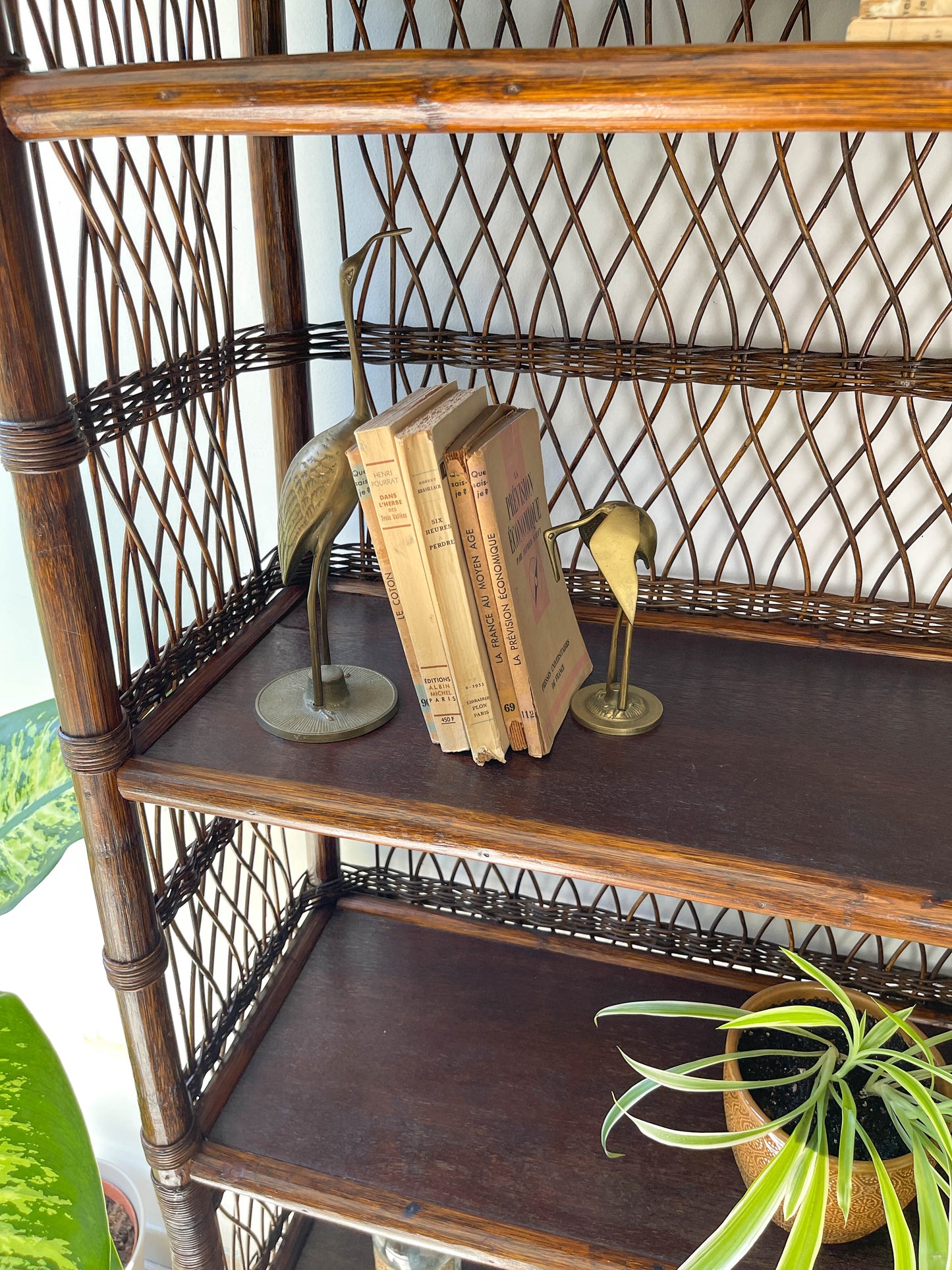 Etagère en rotin vintage style asiatique