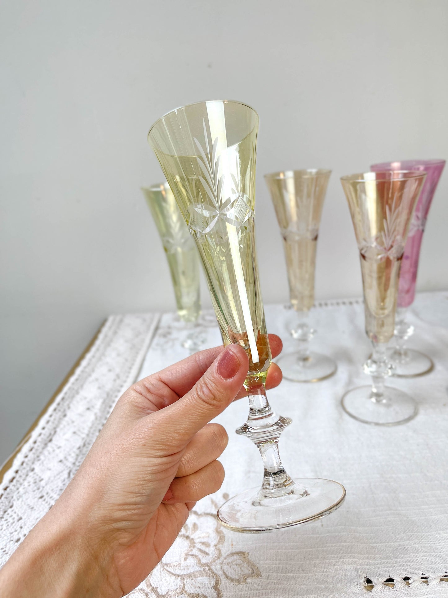 10 Flûtes à champagne cristal ciselé coloré vintage