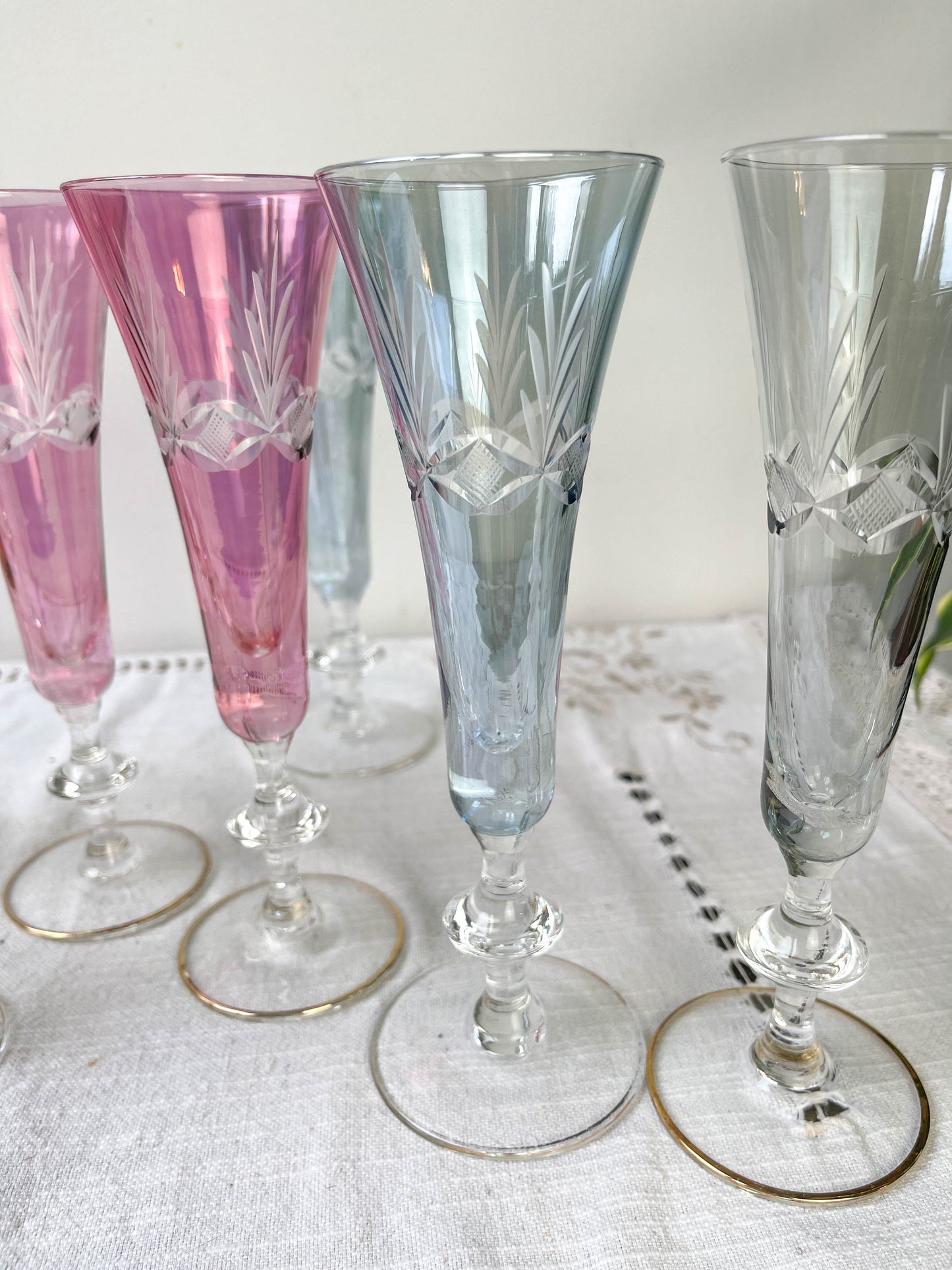 10 Flûtes à champagne cristal ciselé coloré vintage