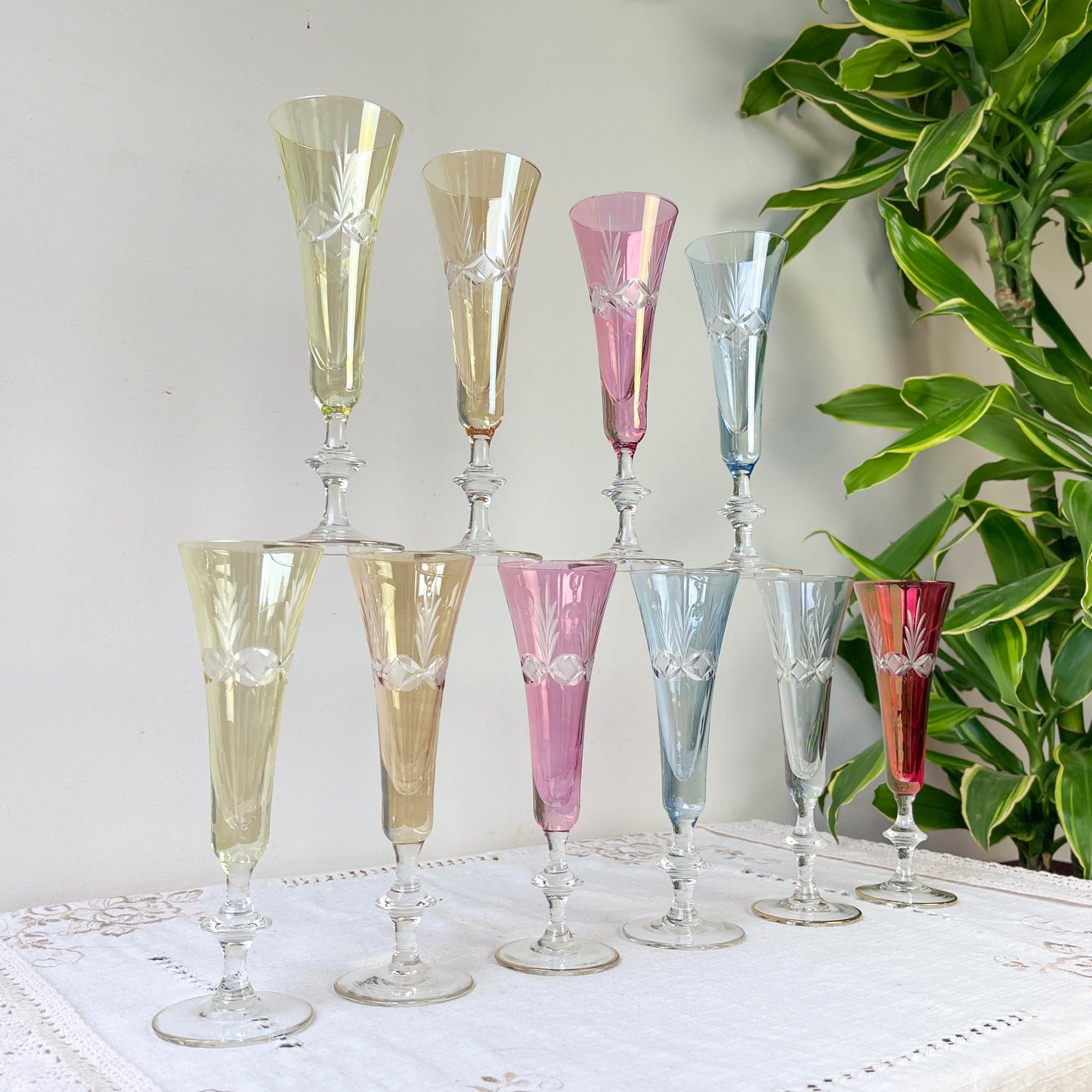 10 Flûtes à champagne cristal ciselé coloré vintage